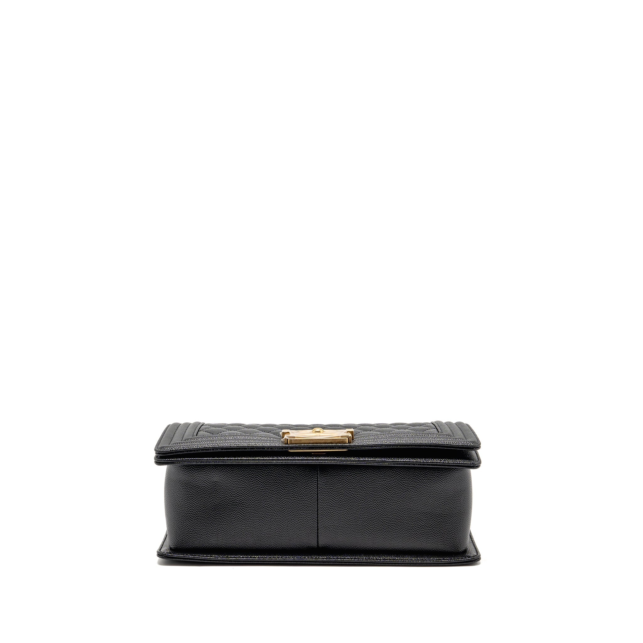 chanel-medium-boy-bag-caviar-black-ghwmicrochip