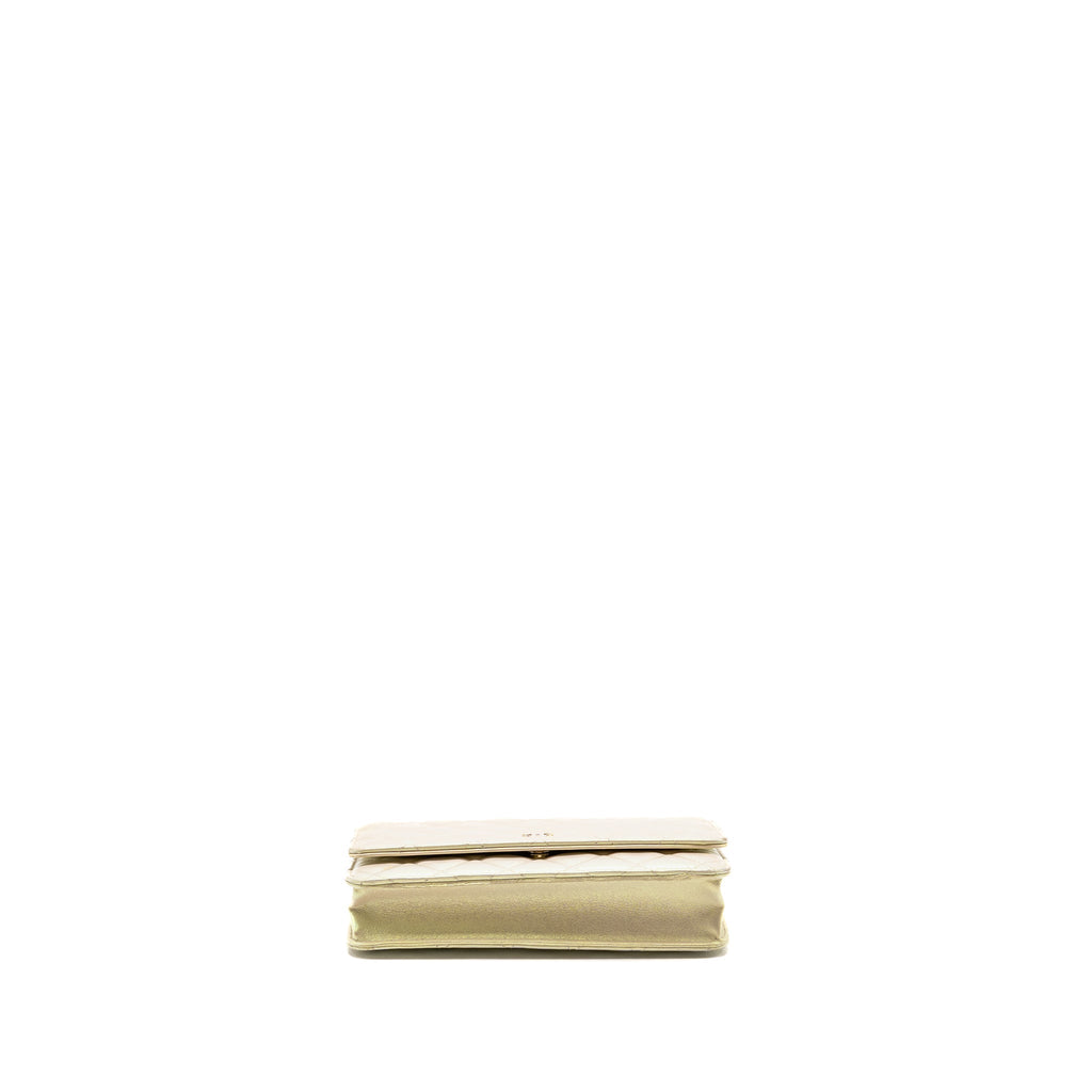 chanel-wallet-on-chain-lambskin-iridescent-ivory-lghw-copy