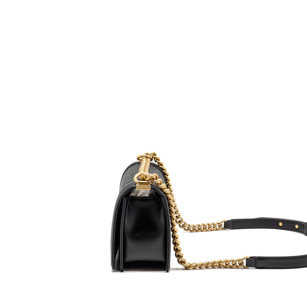 chanel-medium-boy-bag-caviar-black-ghwmicrochip