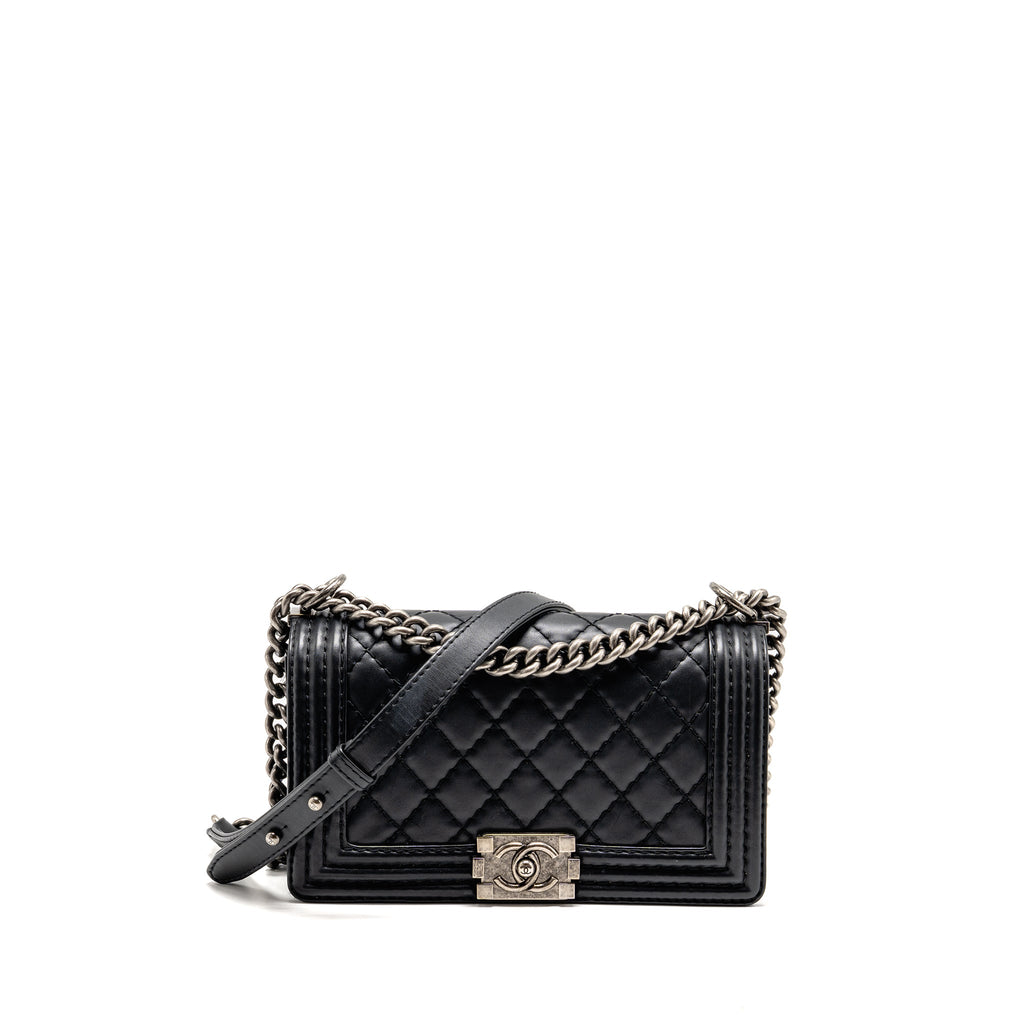 chanel-boy-black-1