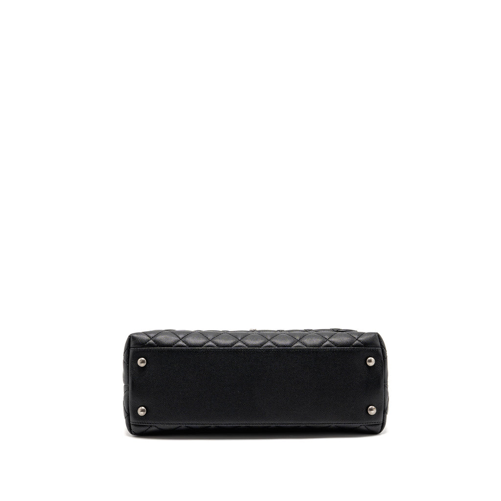 chanel-medium-coco-handle-caviar-lizard-handle-black-burgundy-ruthenium-hardware-1