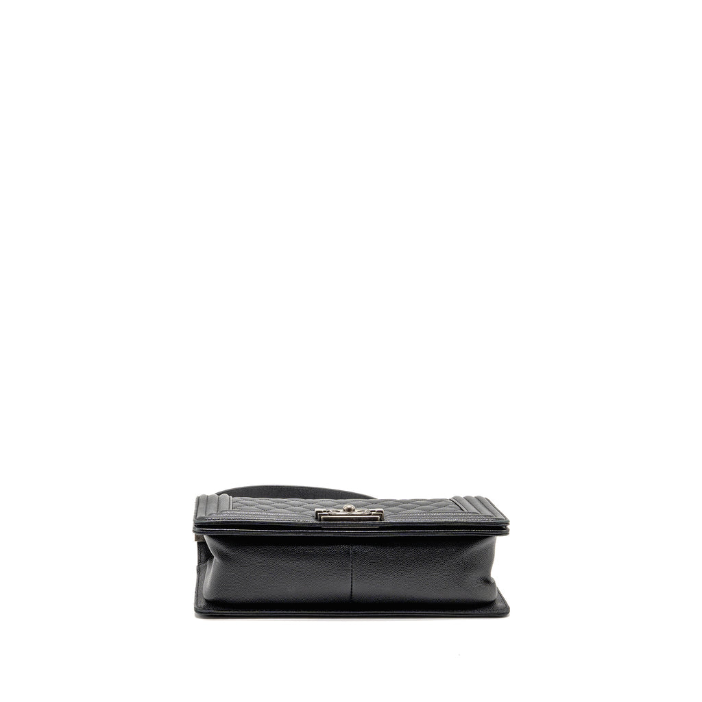chanel-medium-boy-bag-caviar-black-shw-1