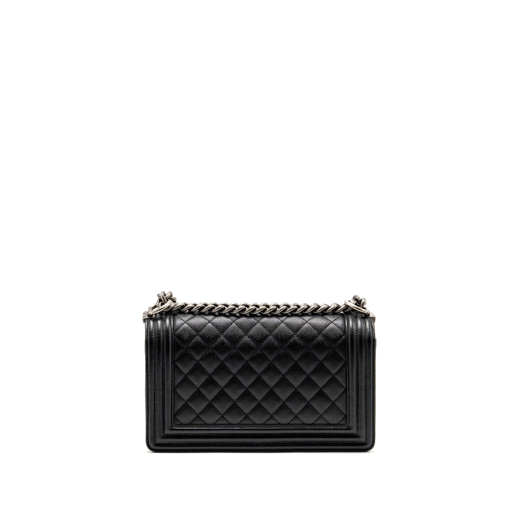 chanel-medium-boy-bag-caviar-black-shw-1