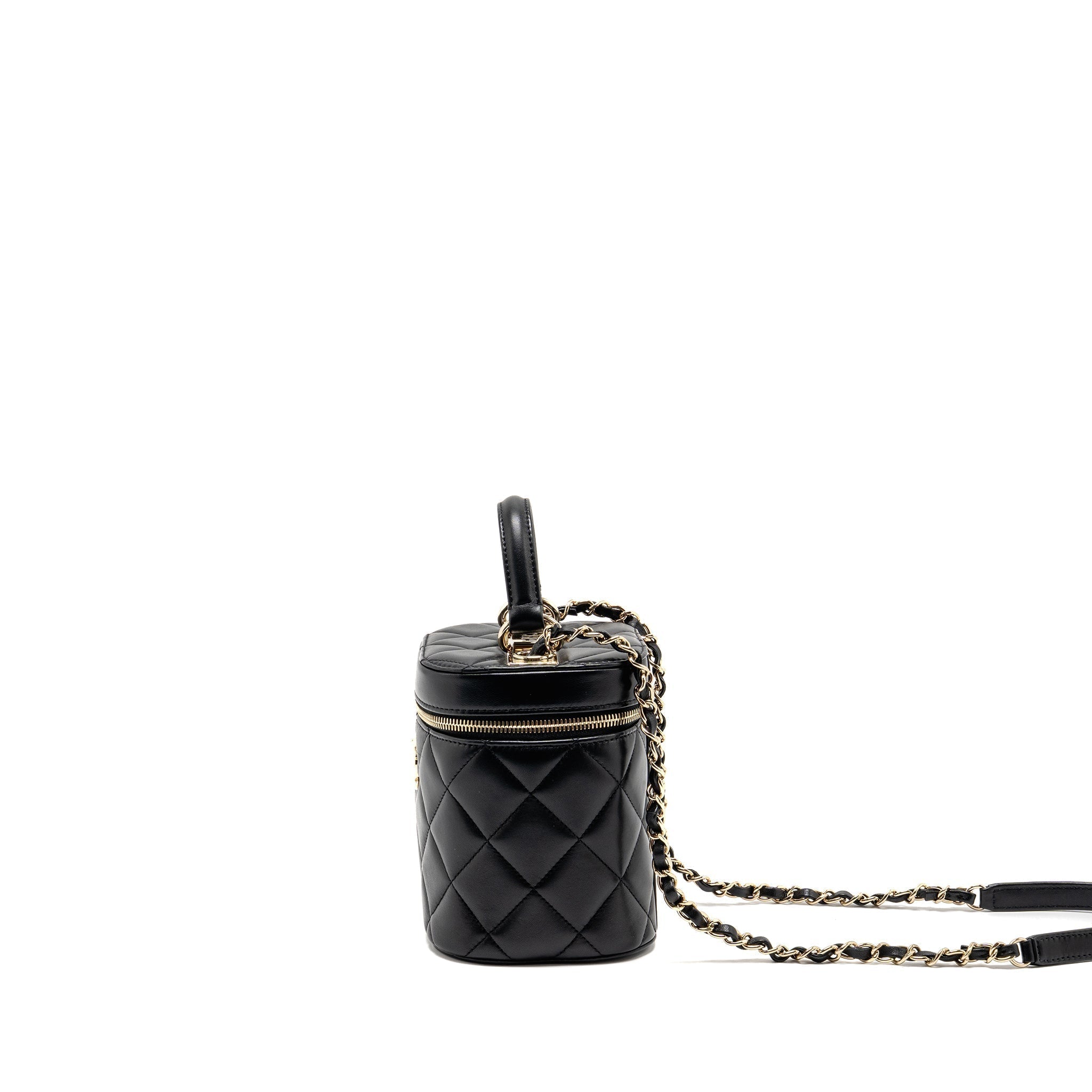 chanel-trendy-cc-round-vanity-case-crossbody-bag-lambskin-black-lghw-1