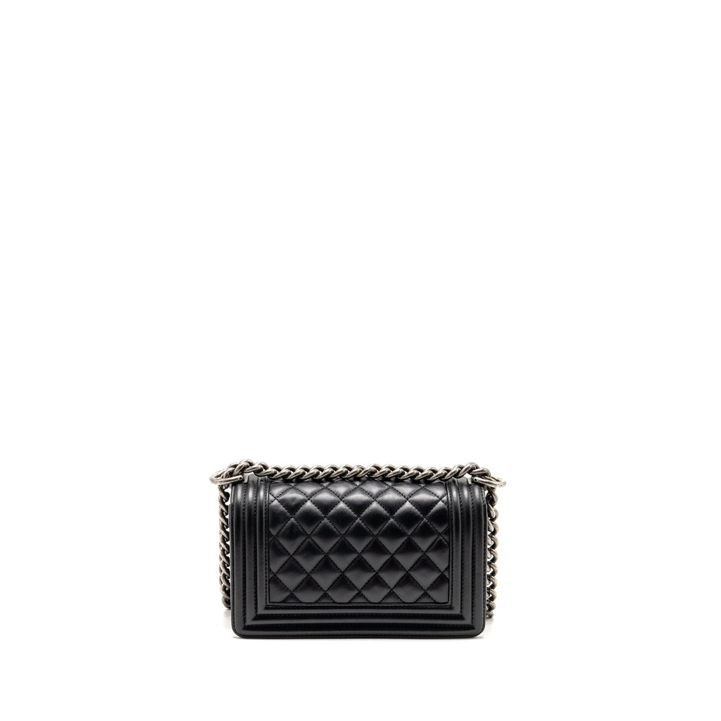 chanel-small-boy-bag-calfskin-black-shw