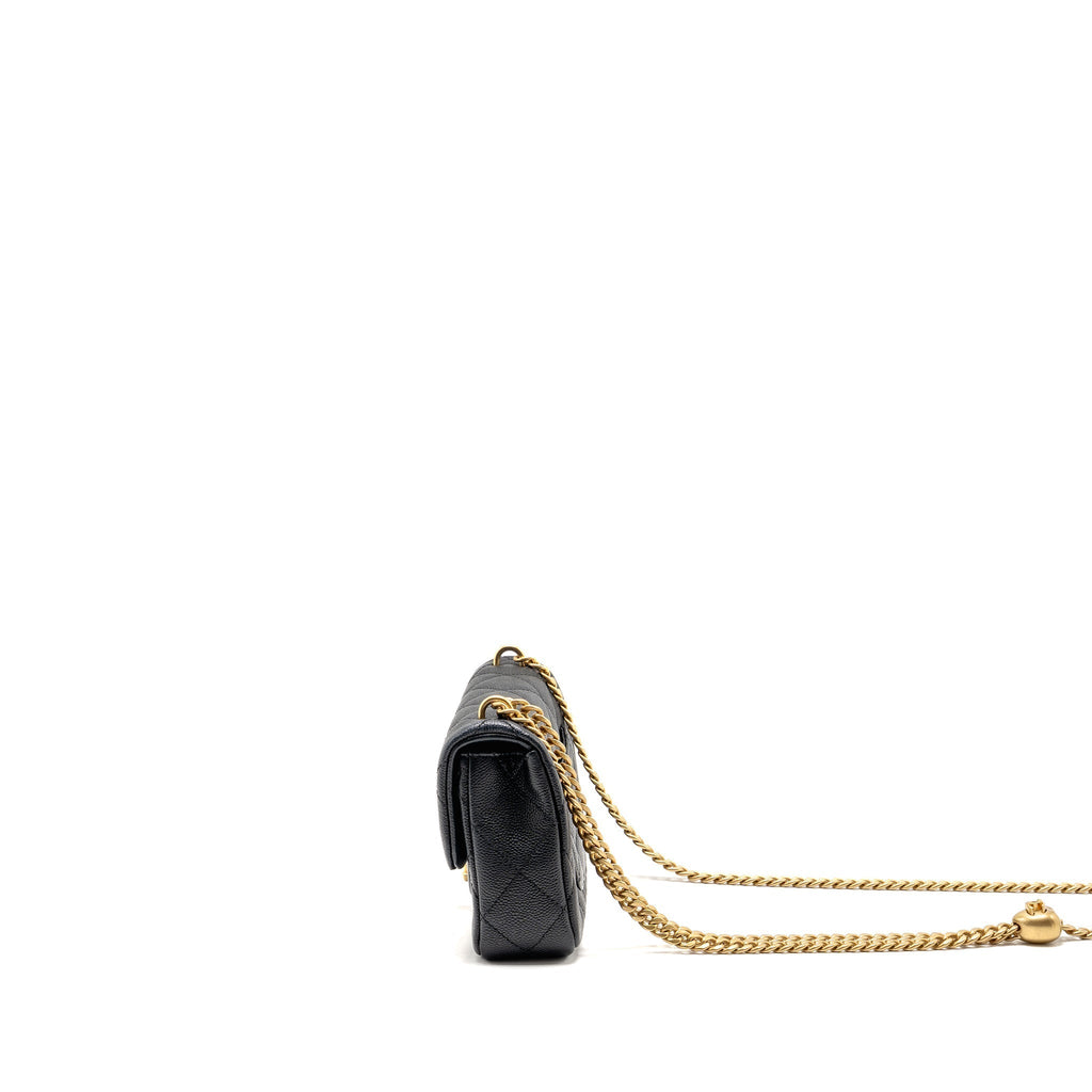 chanel-black-8