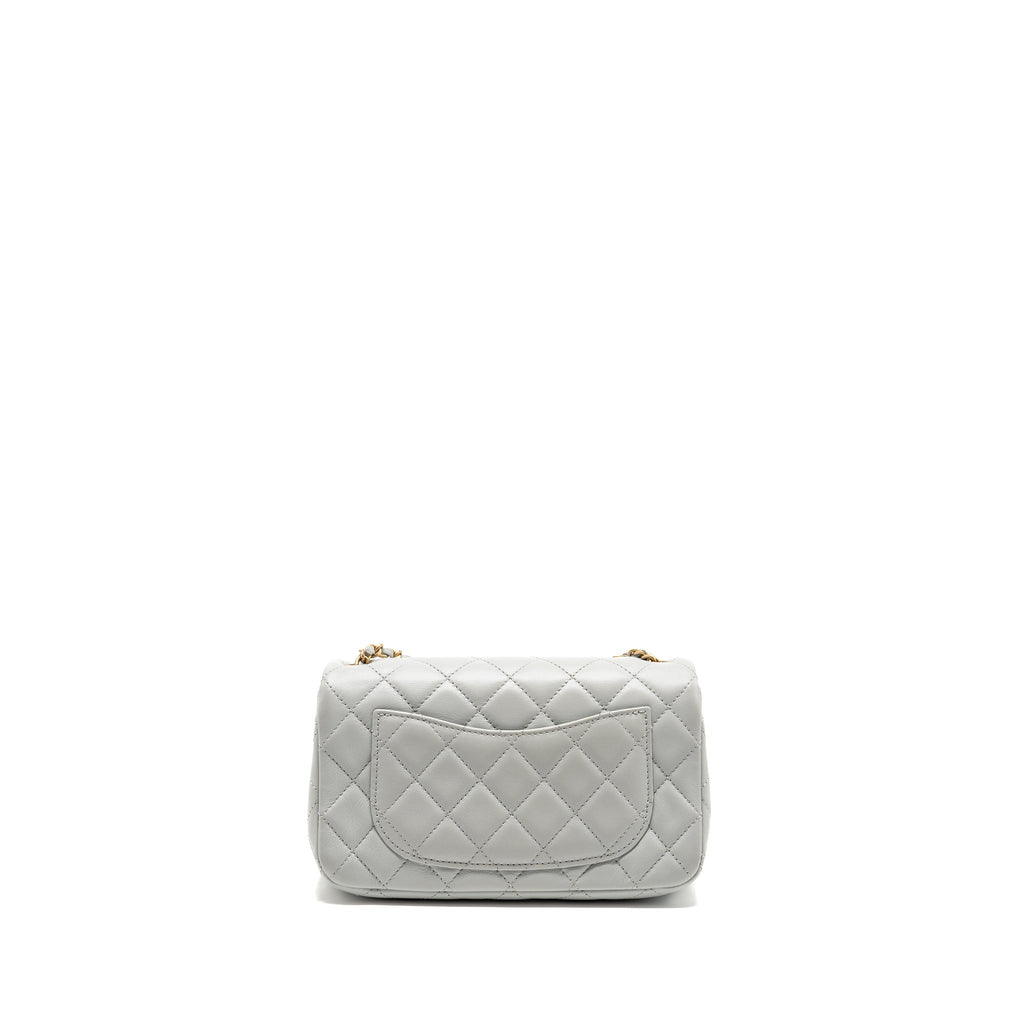 chanel-pearl-crush-mini-rectangular-flap-bag-lambskin-grey-ghwmicrochip