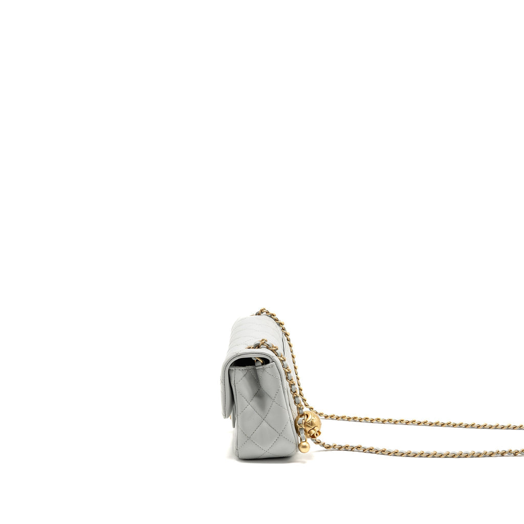 chanel-pearl-crush-mini-rectangular-flap-bag-lambskin-grey-ghwmicrochip