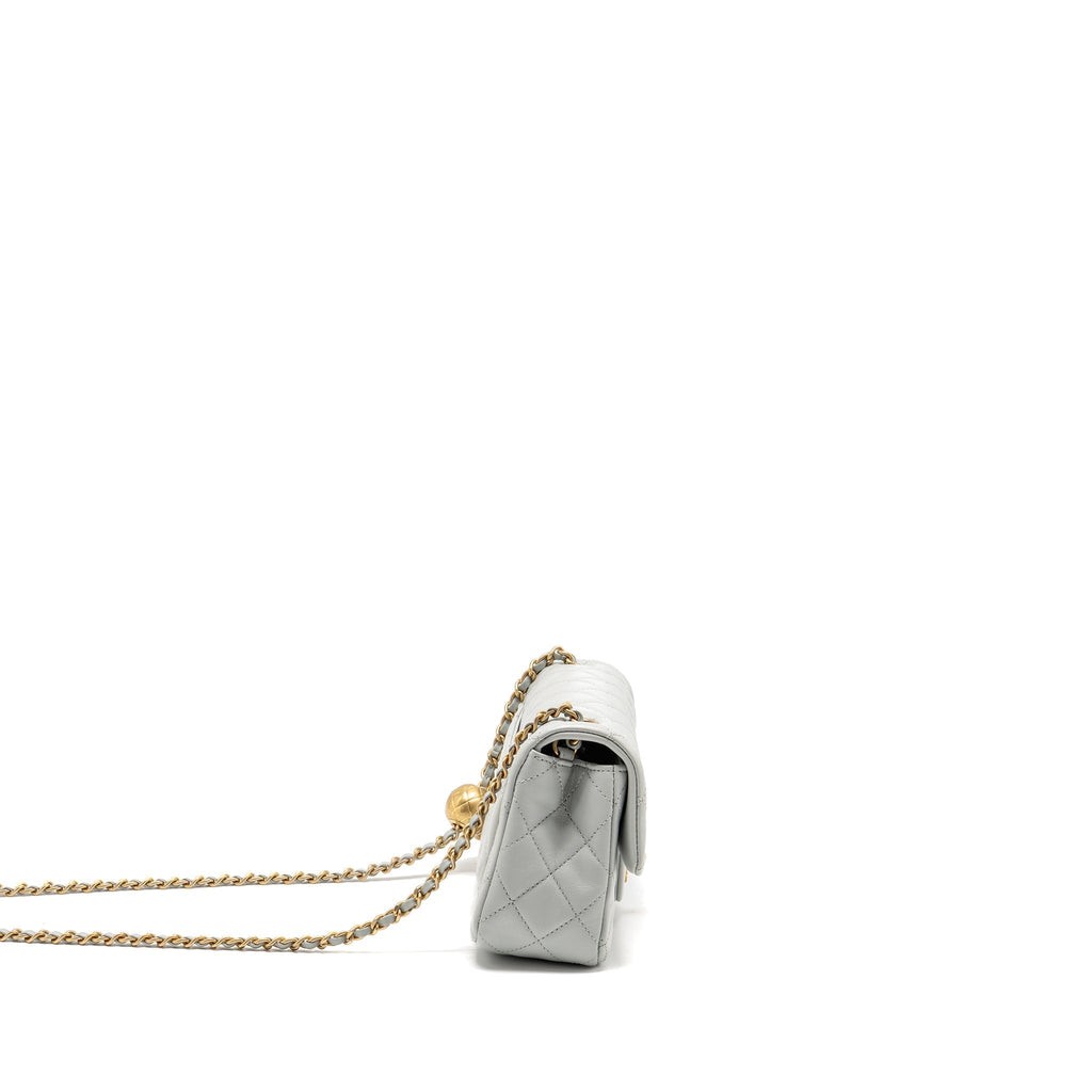 chanel-pearl-crush-mini-rectangular-flap-bag-lambskin-grey-ghwmicrochip