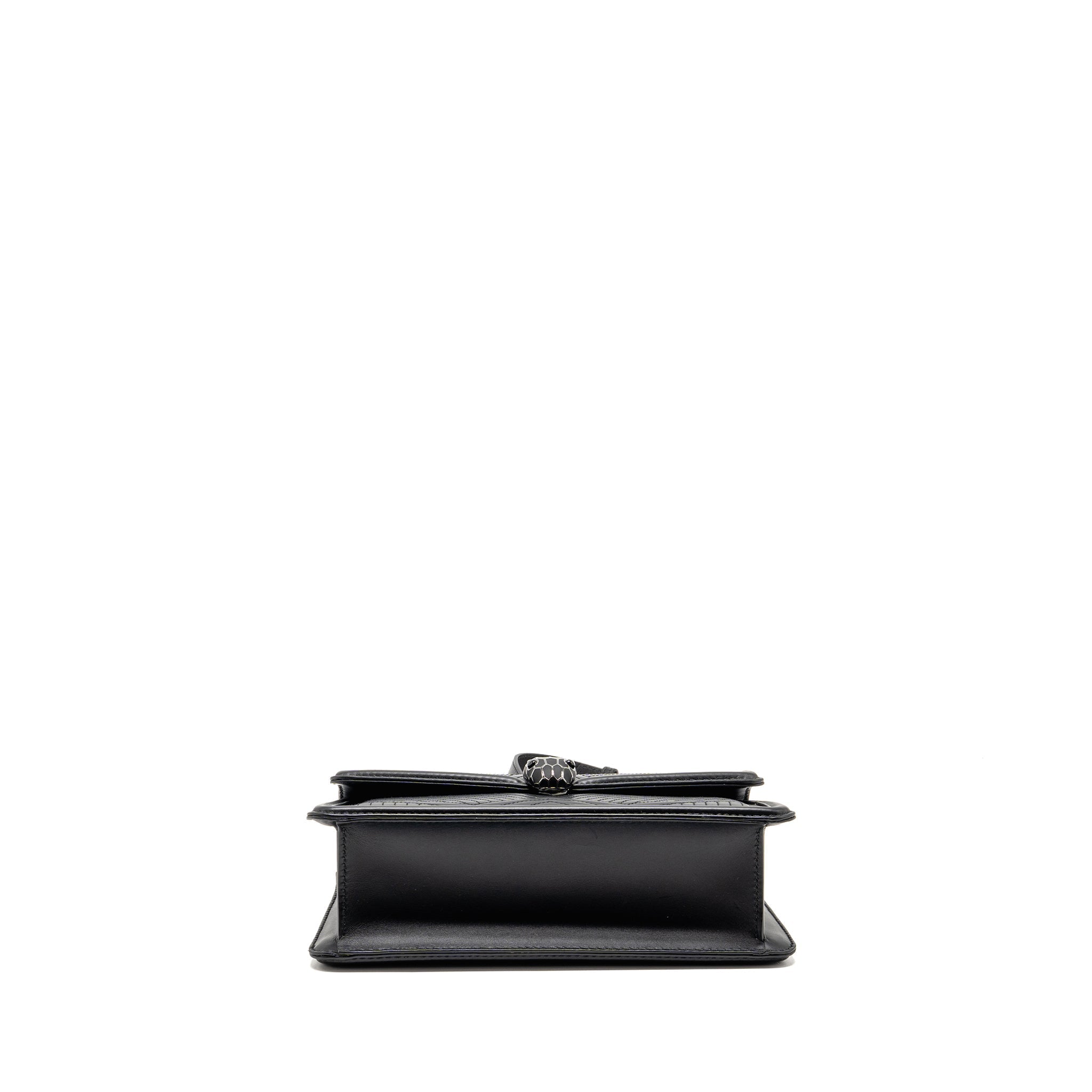bvlgari-serpenti-forever-flap-bag-calfskin-black-ruthenium-hardware
