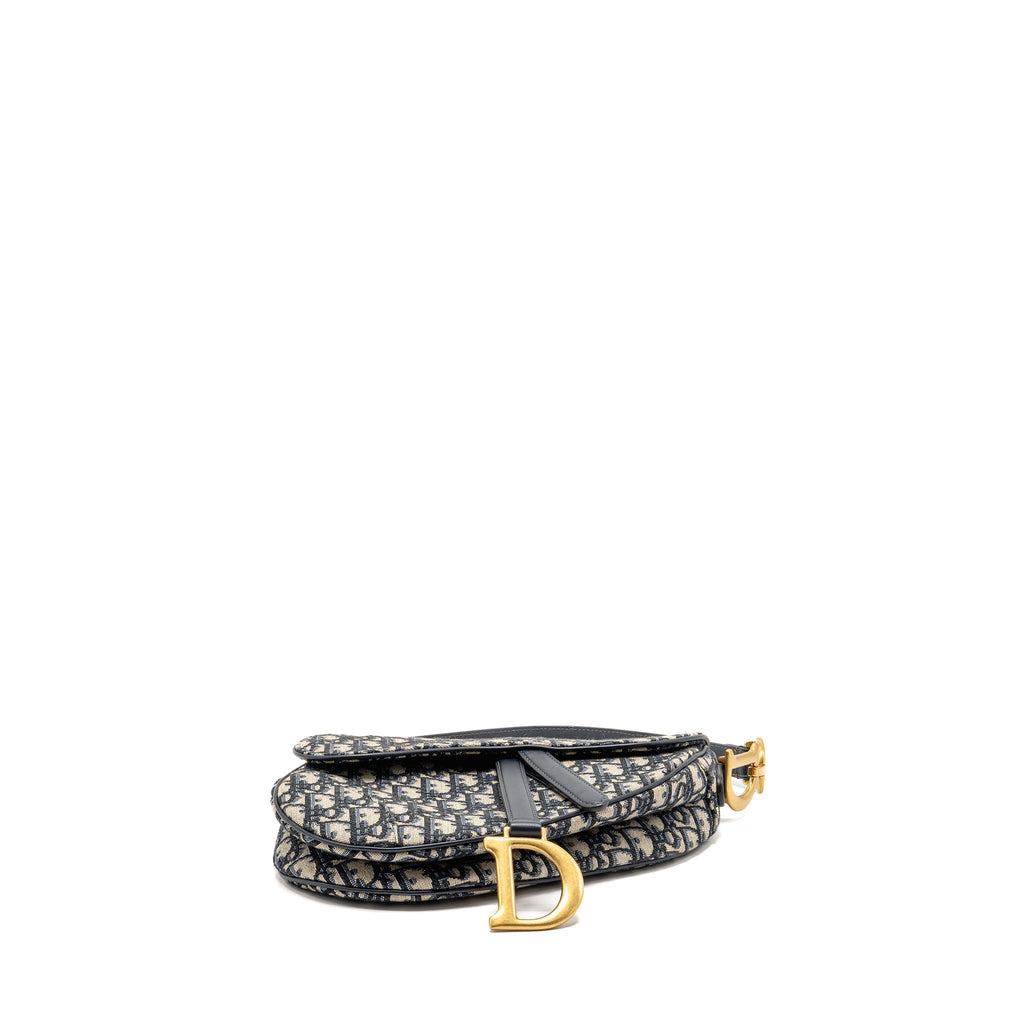 dior-medium-saddle-bag-blue-oblique-canvas-calfskin-ghw
