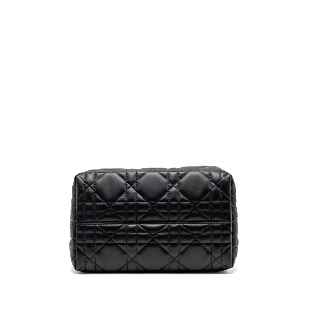 dior-medium-dior-toujours-tote-bag-macrocannage-calfskin-black-lghw-copy
