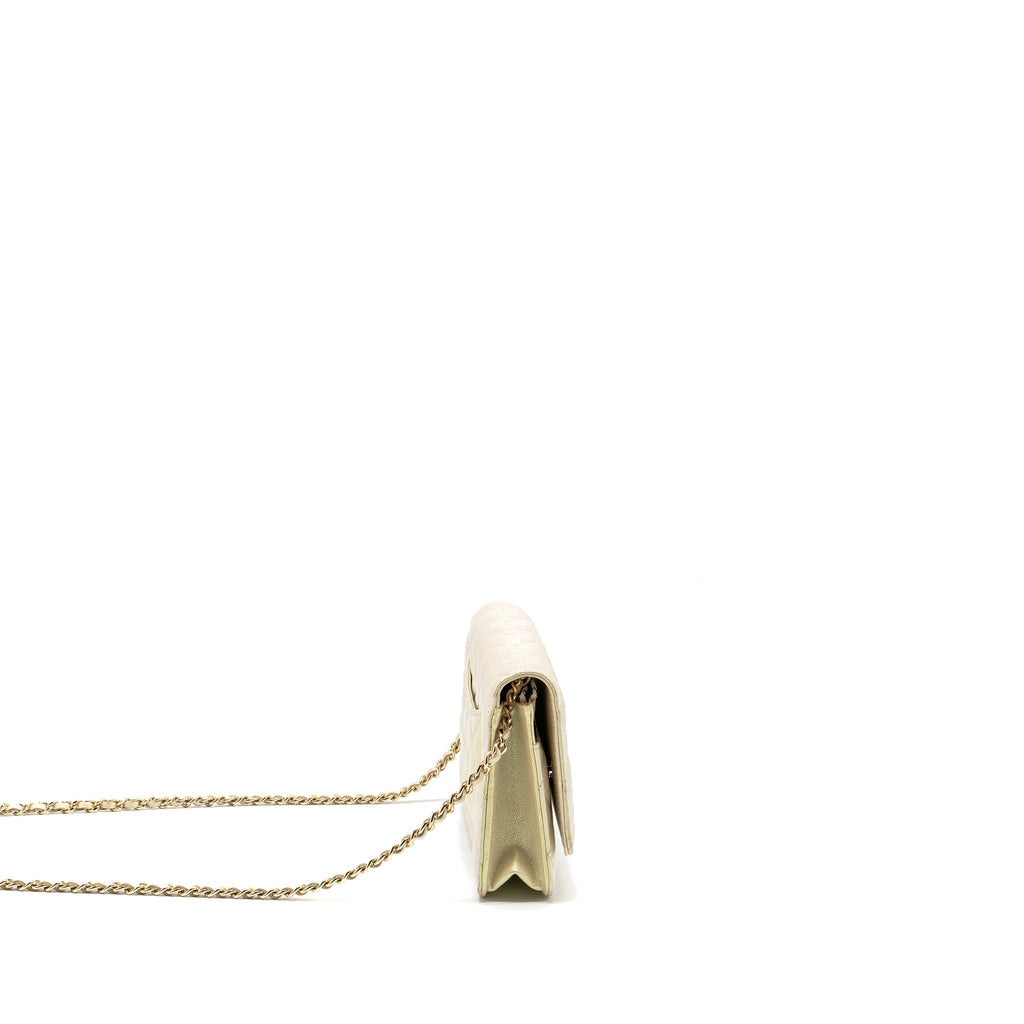 chanel-wallet-on-chain-lambskin-iridescent-ivory-lghw