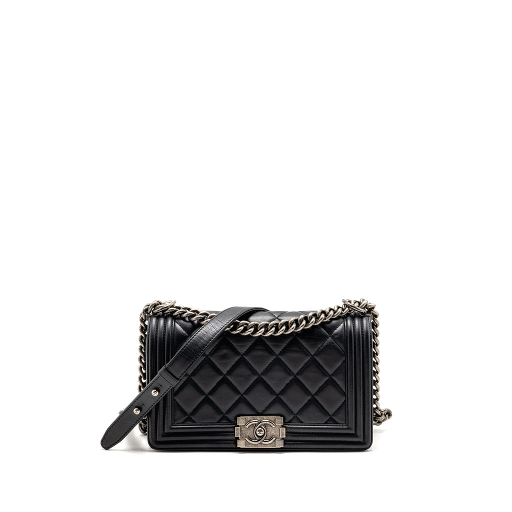 chanel-medium-boy-bag-calfskin-black-ruthenium-hardware-2