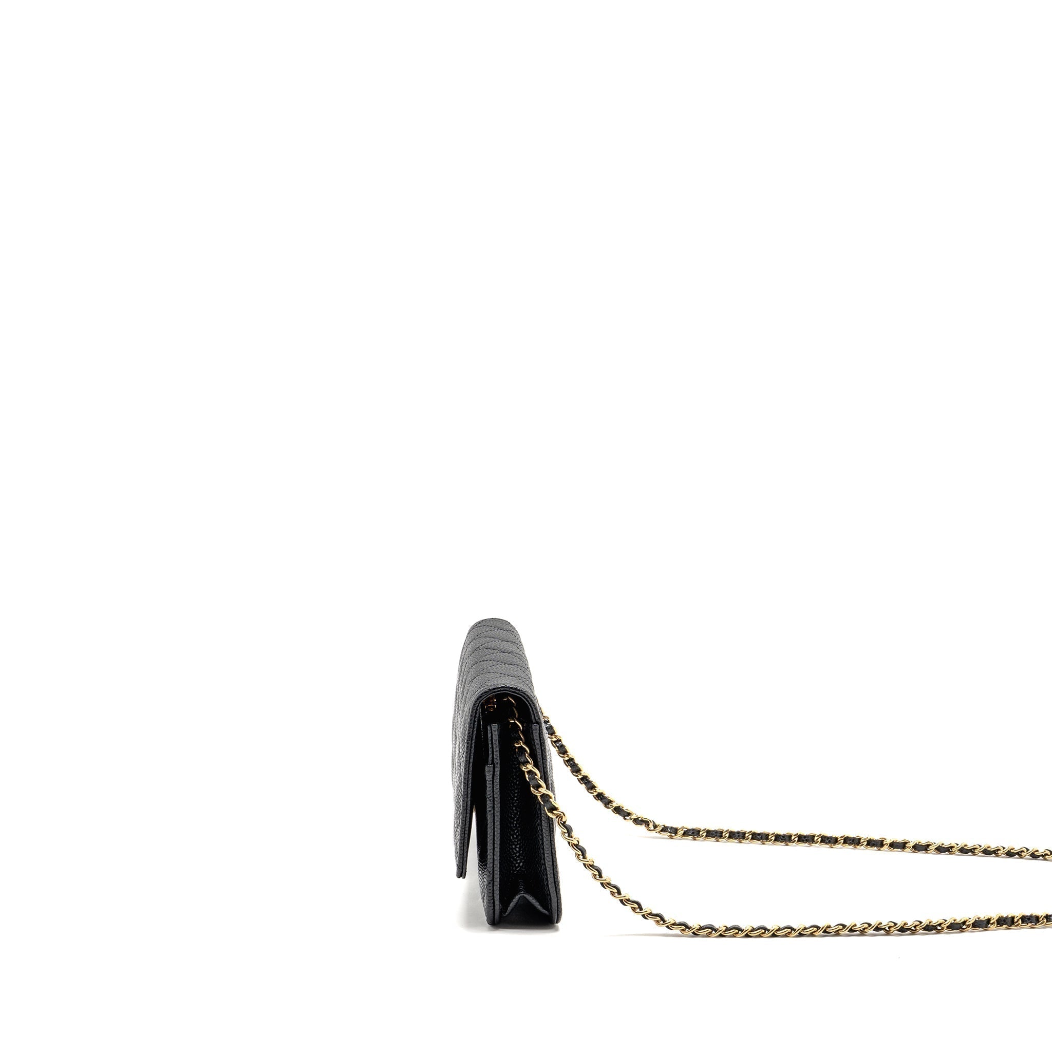 chanel-classic-wallet-on-chain-caviar-black-ghwmicrochip-3