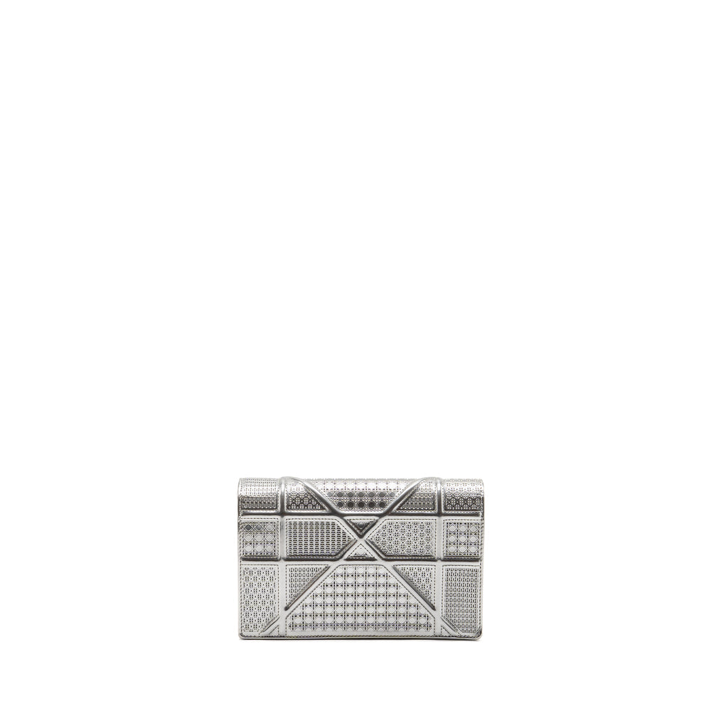 dior-diorama-wallet-on-chain-calfskin-silver-shw