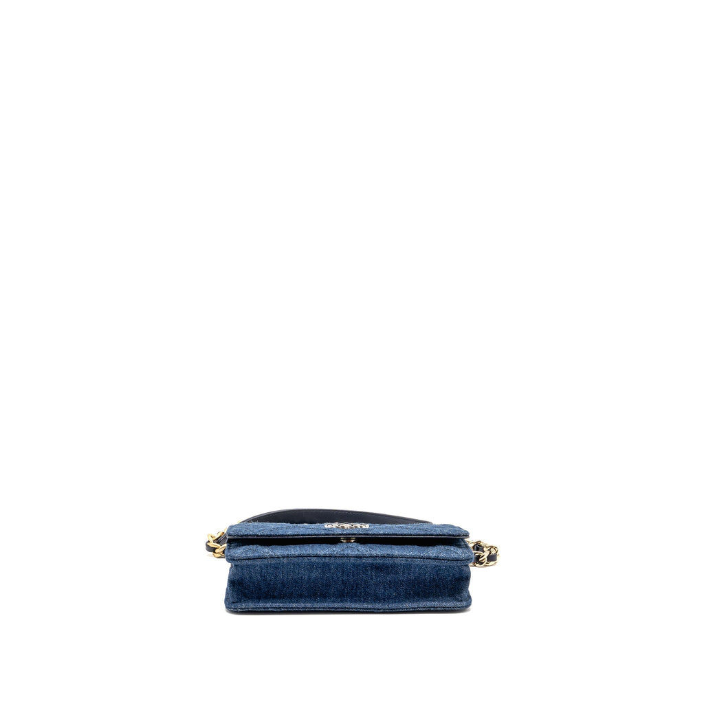 chanel-19-wallet-on-chain-denim-dark-blue-multicolor-hardware-microchip