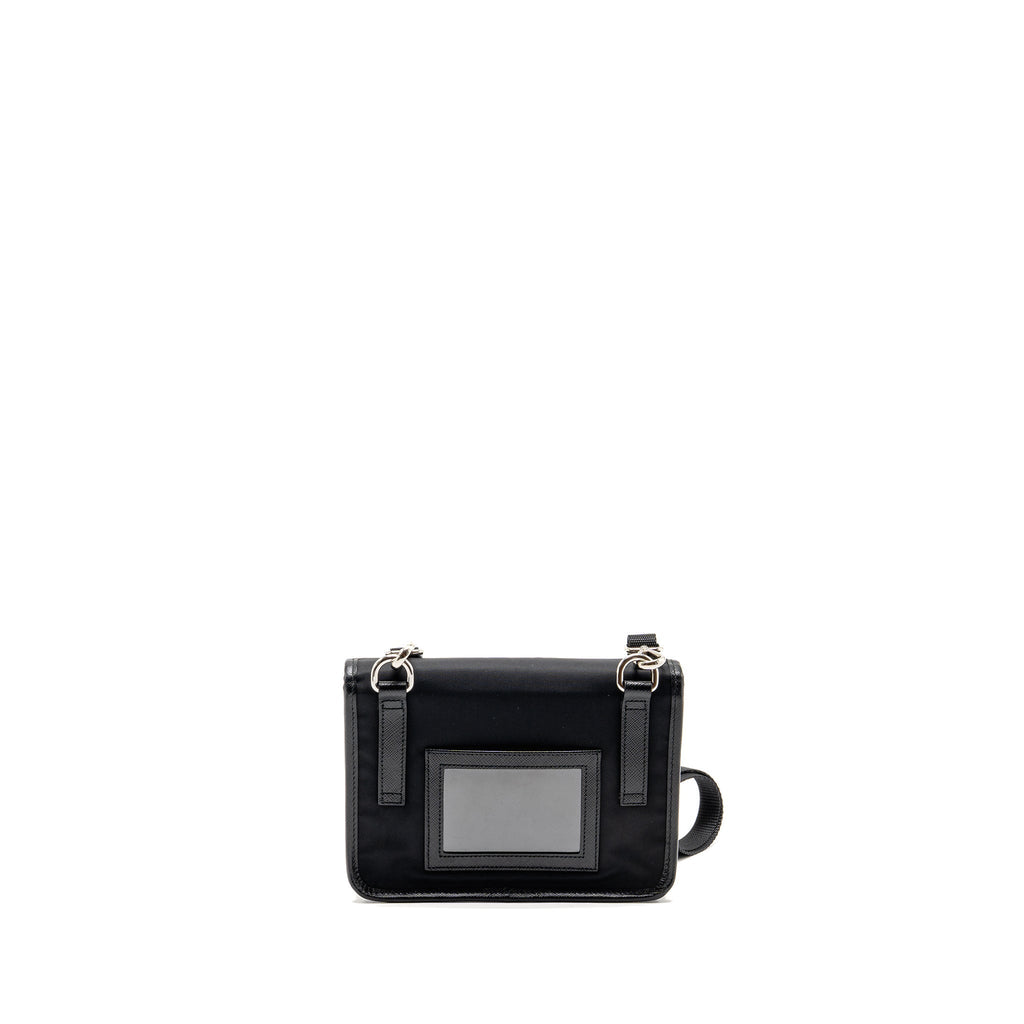 prada-trimmed-saffiano-phone-case-re-nylon-black-shw