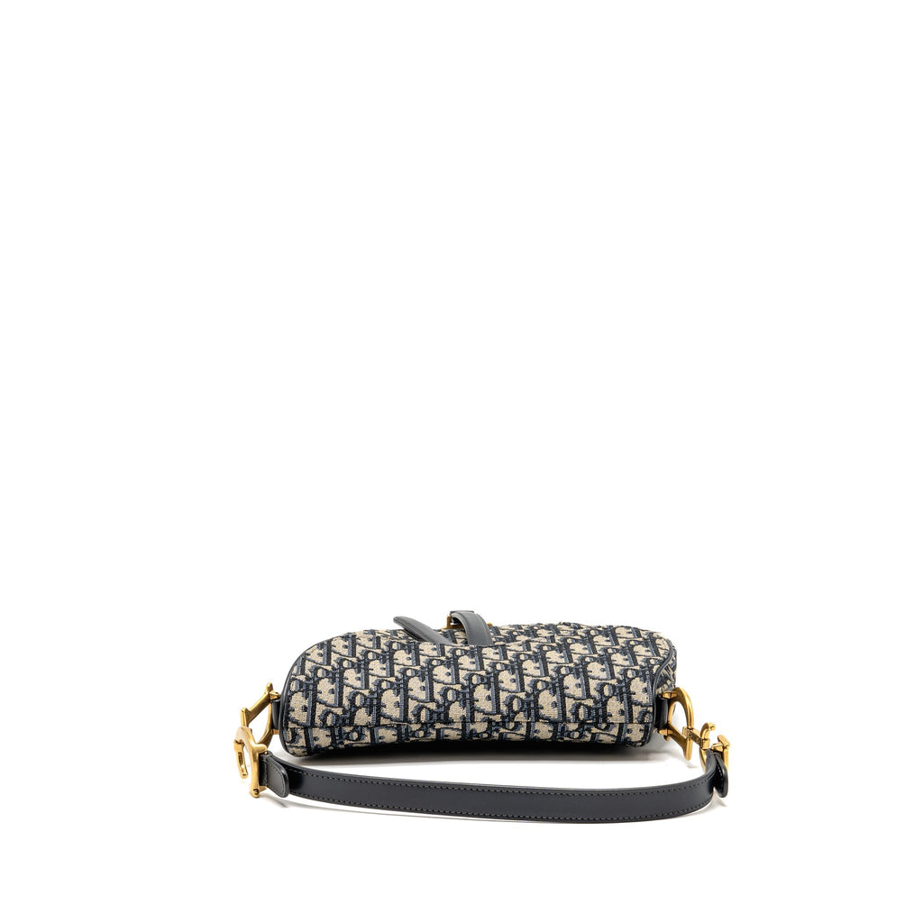 dior-medium-saddle-bag-blue-oblique-canvas-ghw-1