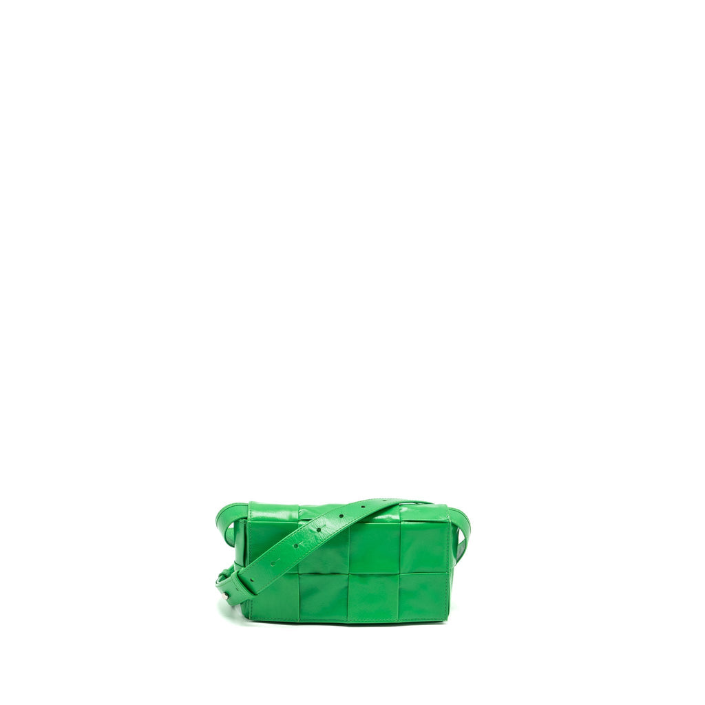 bottega-veneta-cassette-belt-bag-leather-green-shw-copy