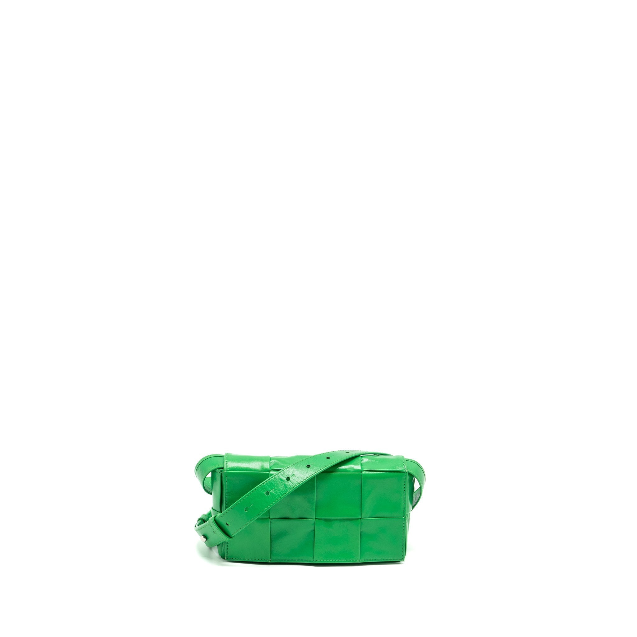 bottega-veneta-cassette-belt-bag-leather-green-shw-copy