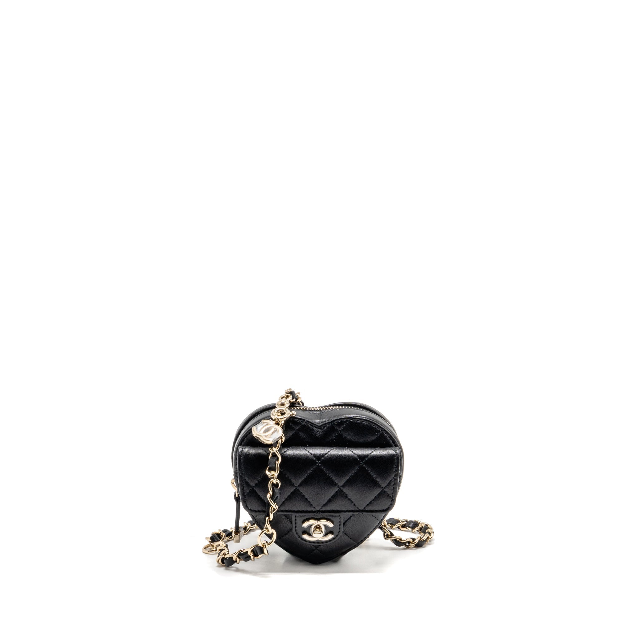 chanel-22s-heart-belt-bag-lambskin-black-lghw-4