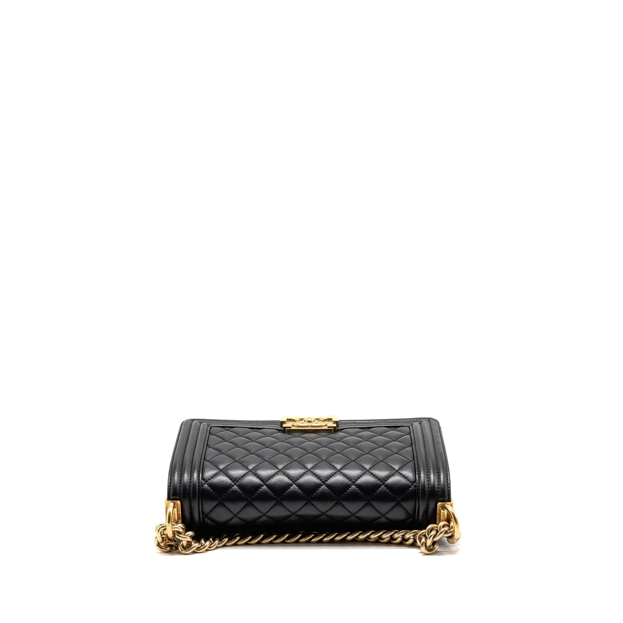 chanel-medium-boy-bag-lambskin-black-ghw-3