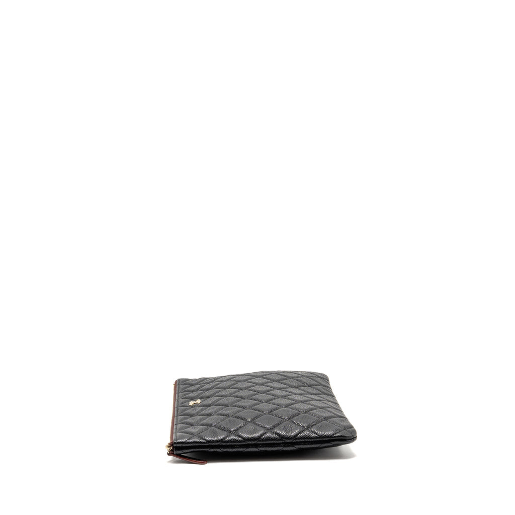 chanel-classic-zipped-pouch-caviar-black-lghw
