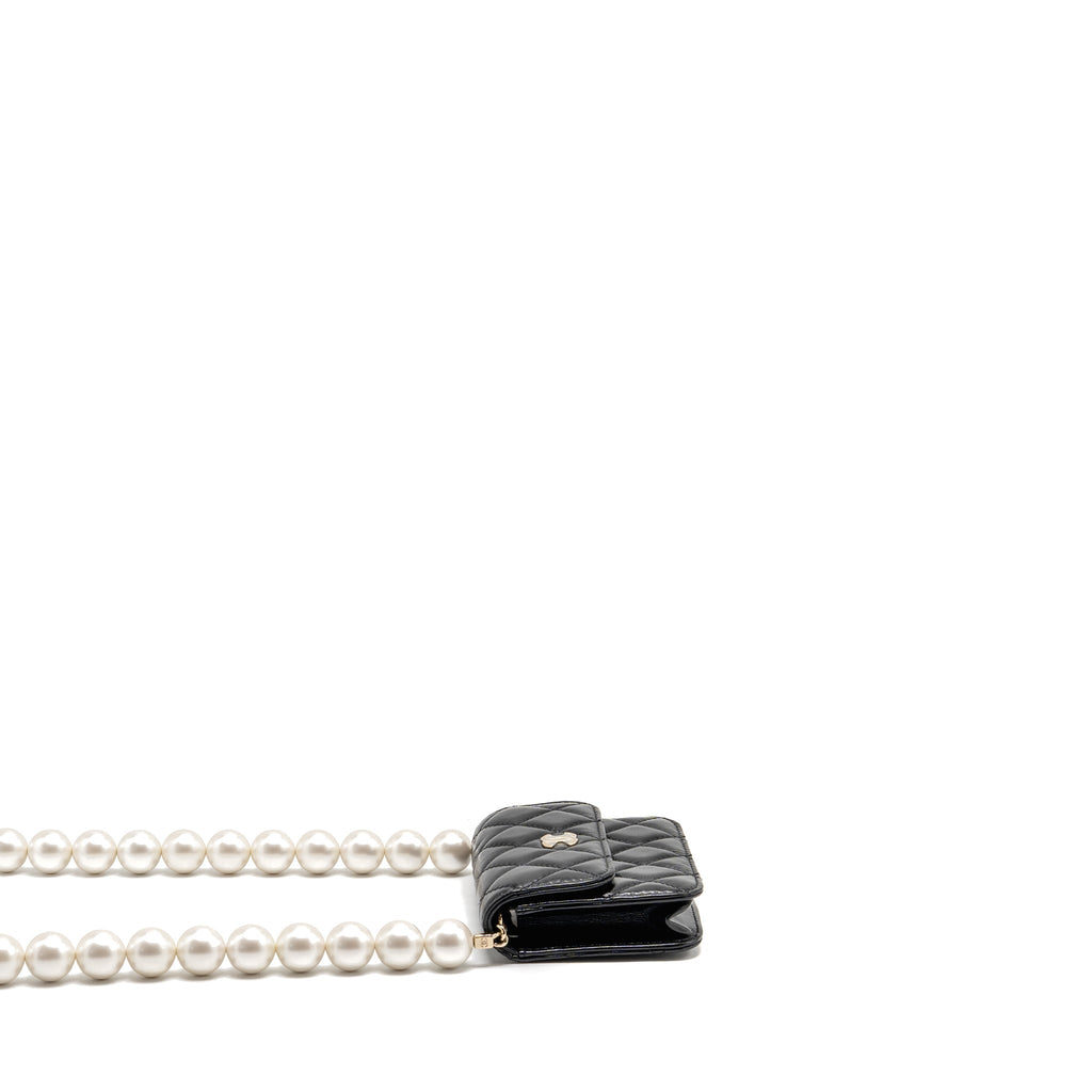 chanel-card-holder-with-maxi-pearls-chain-lambskin-black-lghw