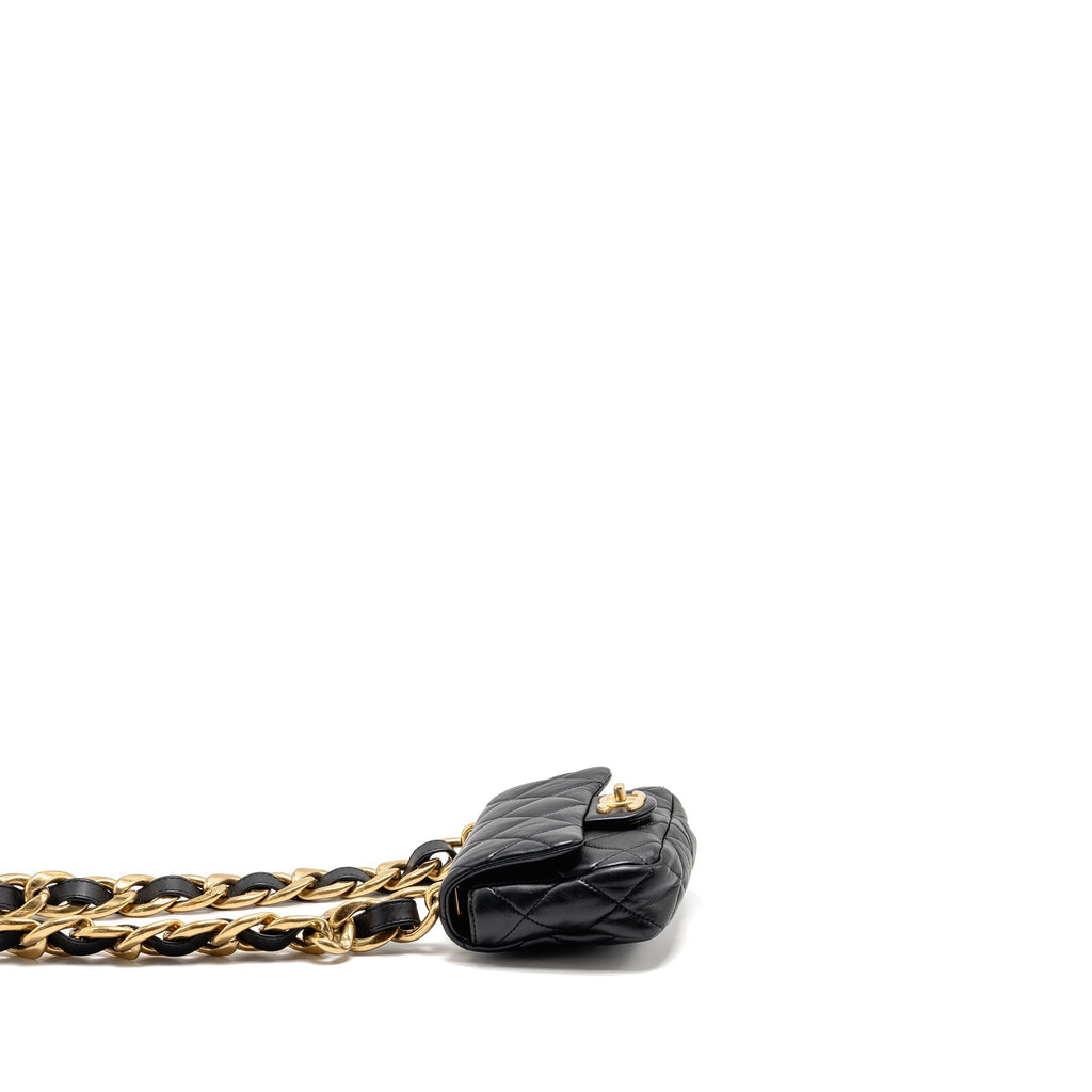 chanel-22s-giant-chain-mini-flap-bag-lambskin-black-brushed-ghwmicrochip