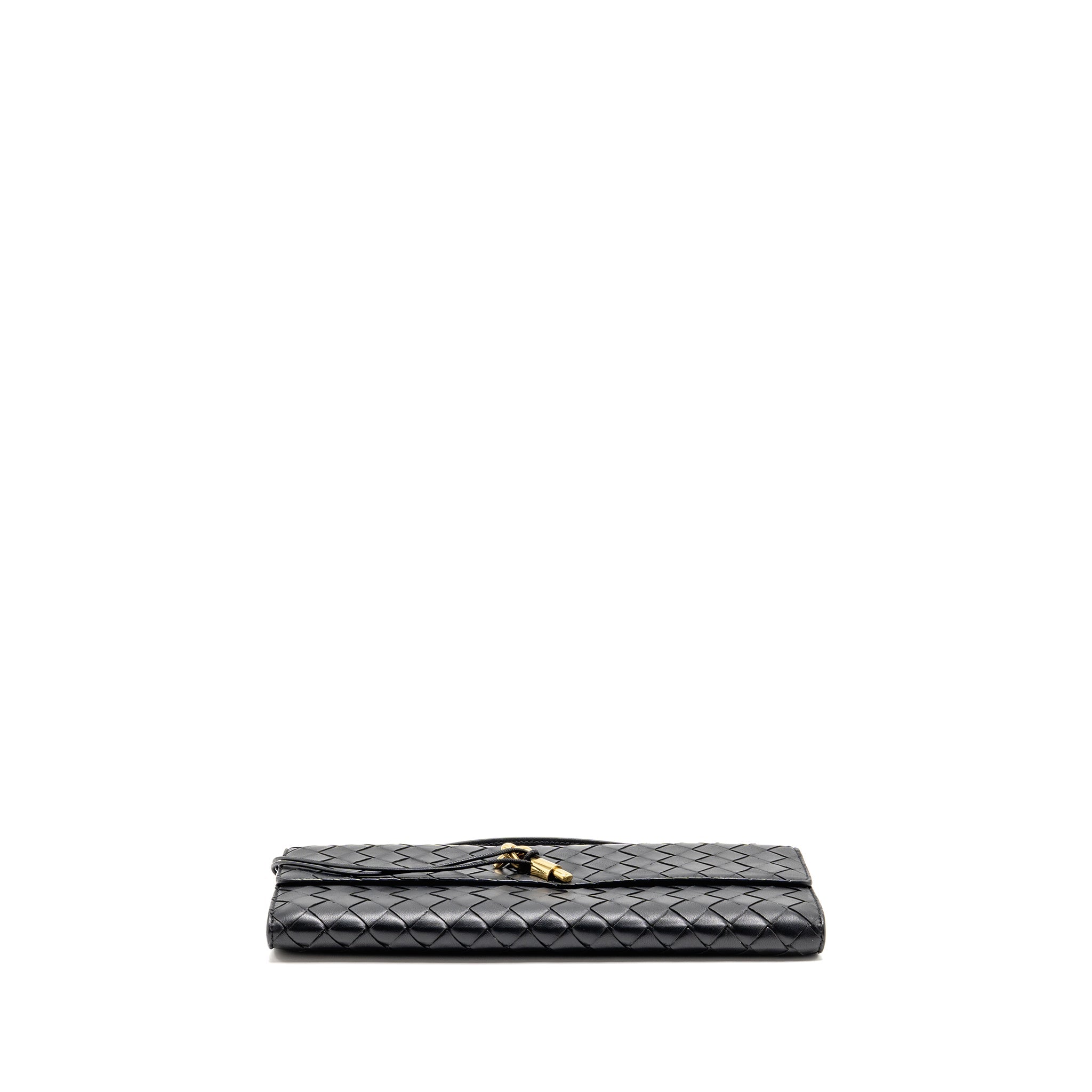 bottega-veneta-andiamo-clutch-intrecciato-calfskin-black-ghw