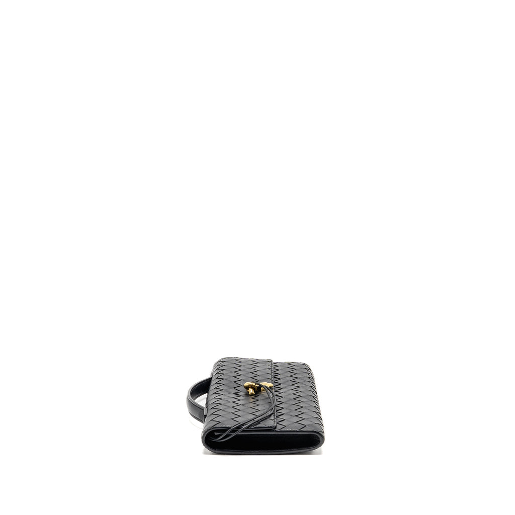 bottega-veneta-andiamo-clutch-intrecciato-calfskin-black-ghw