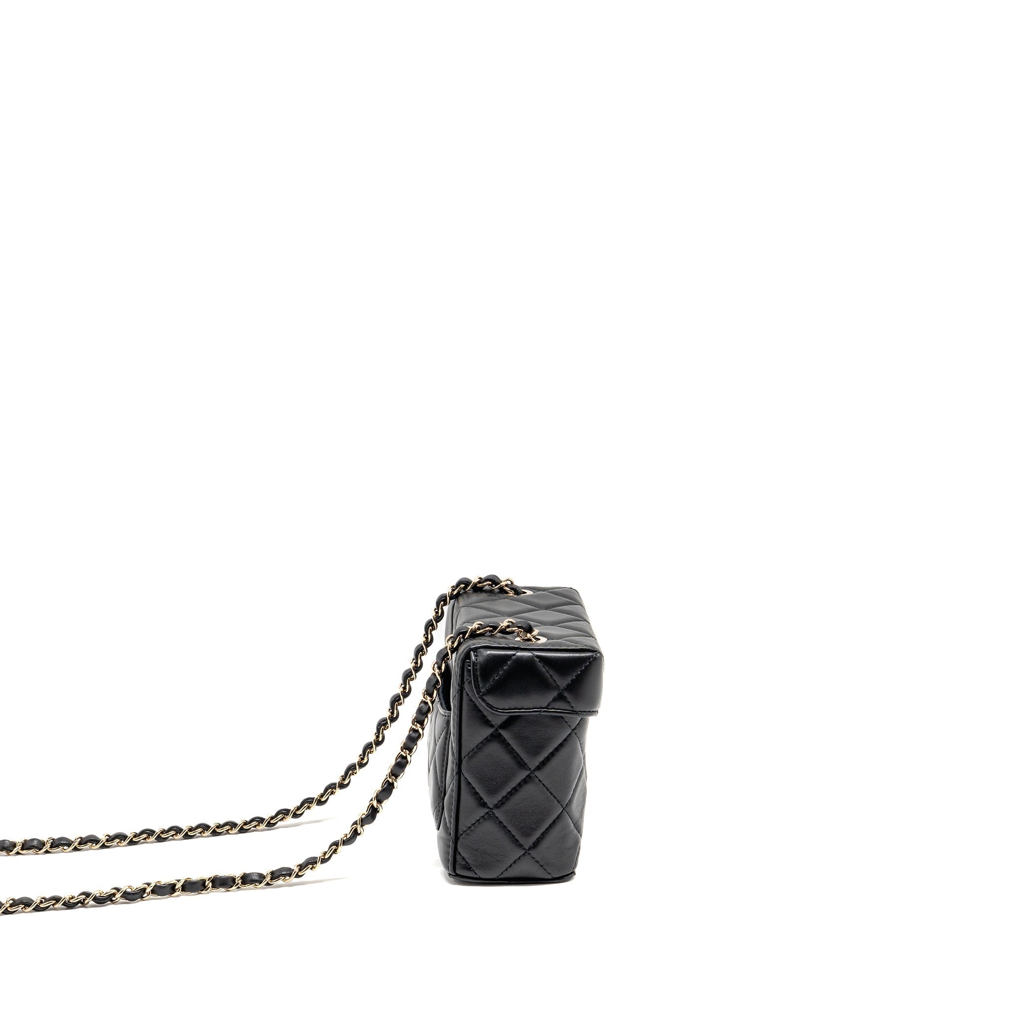 chanel-flap-vanity-with-chain-lambskin-black-lgwh-microchip