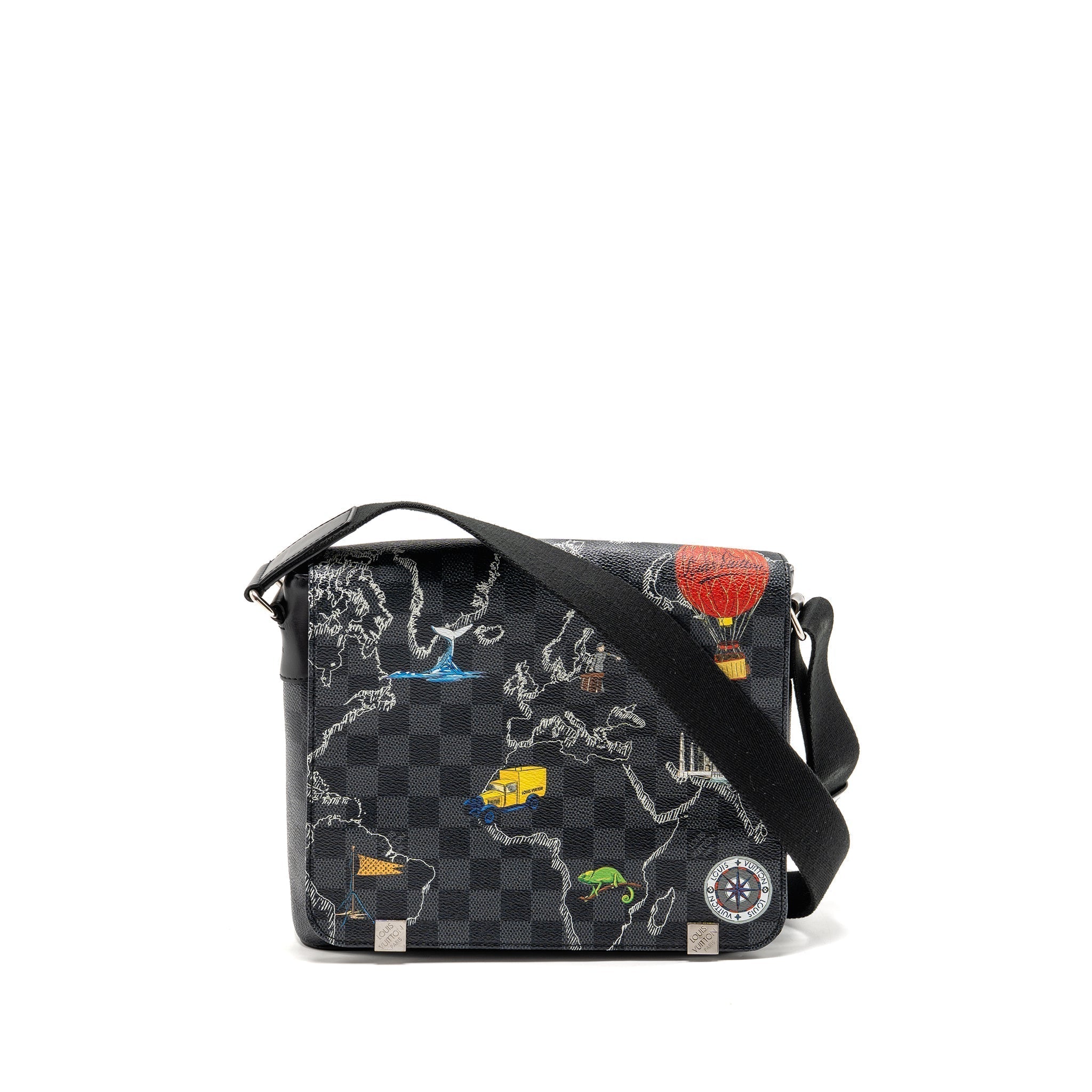louis-vuitton-world-map-district-messenger-bag-damier-graphite-canvas-shw