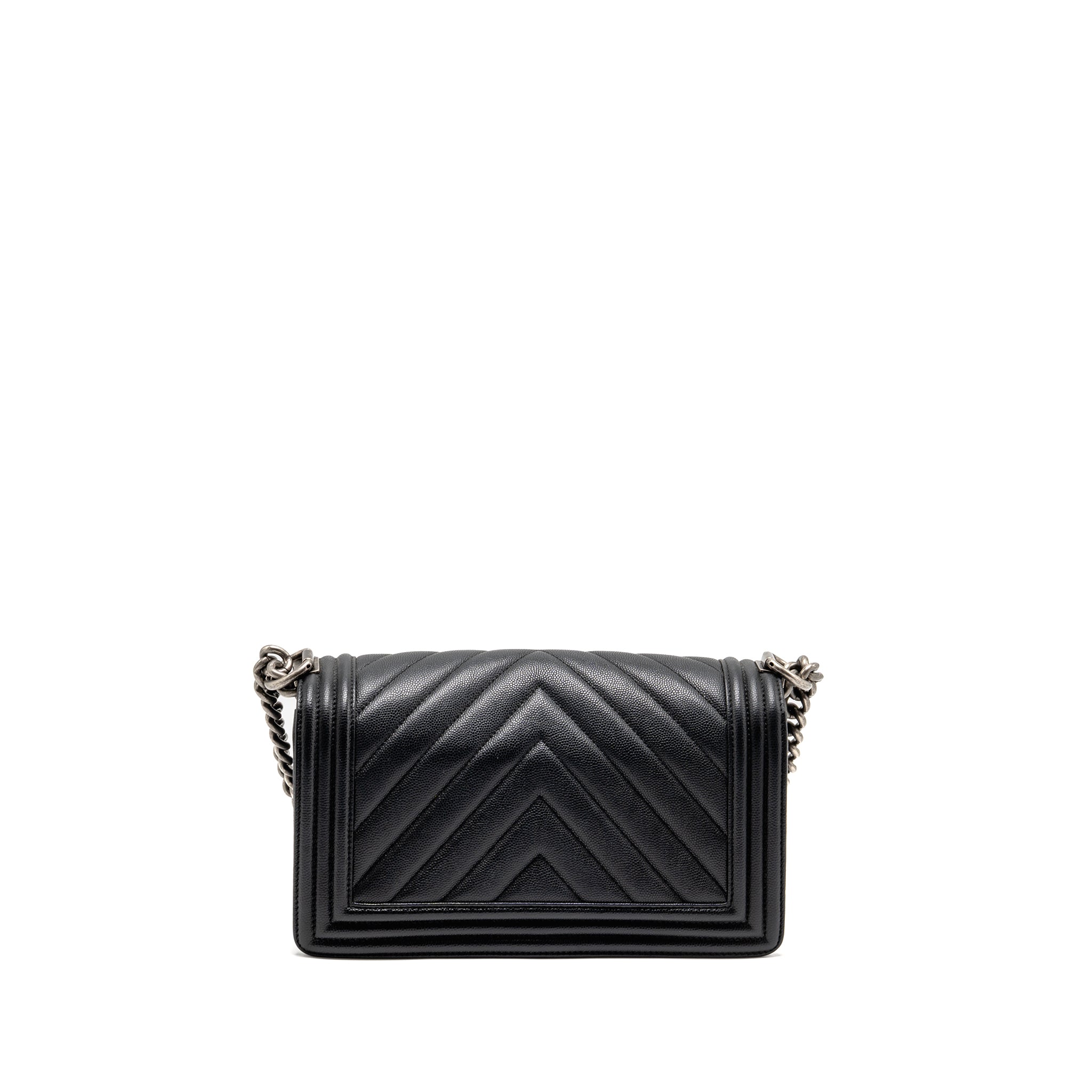 chanel-medium-boy-bag-chevron-caviar-black-ruthenium-silver-hardware
