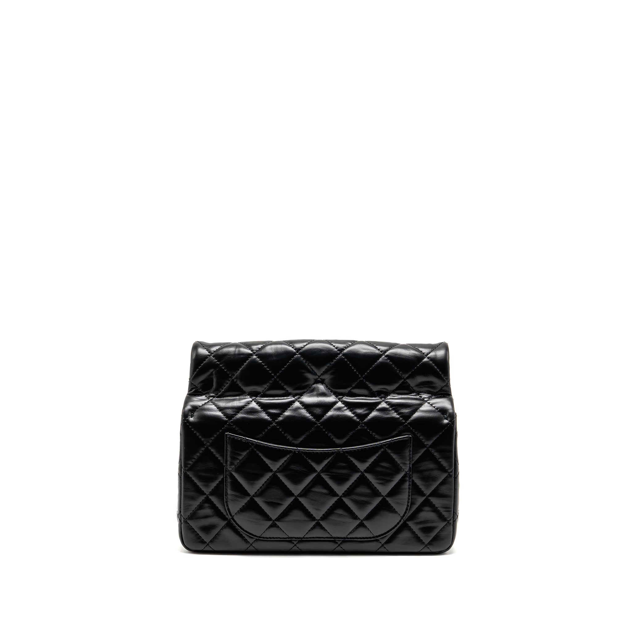 chanel-23a-classic-flap-clutch-shiny-calfskin-black-ghwmicrochip