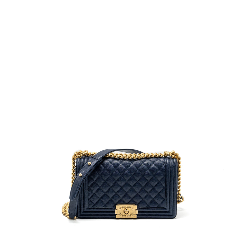 chanel-medium-boy-bag-caviar-navy-ghw