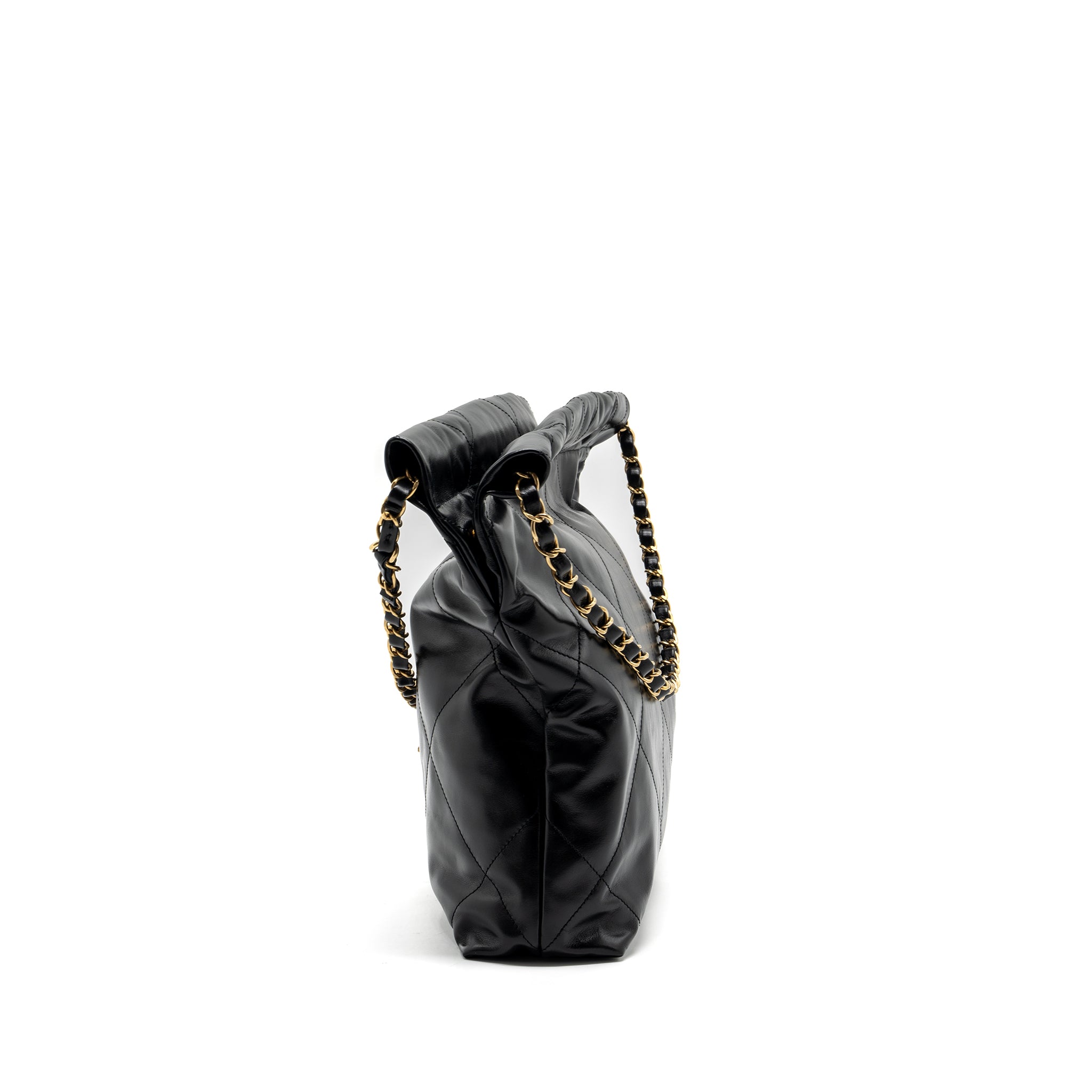 chanel-small-22-bag-lambskin-black-ghw
