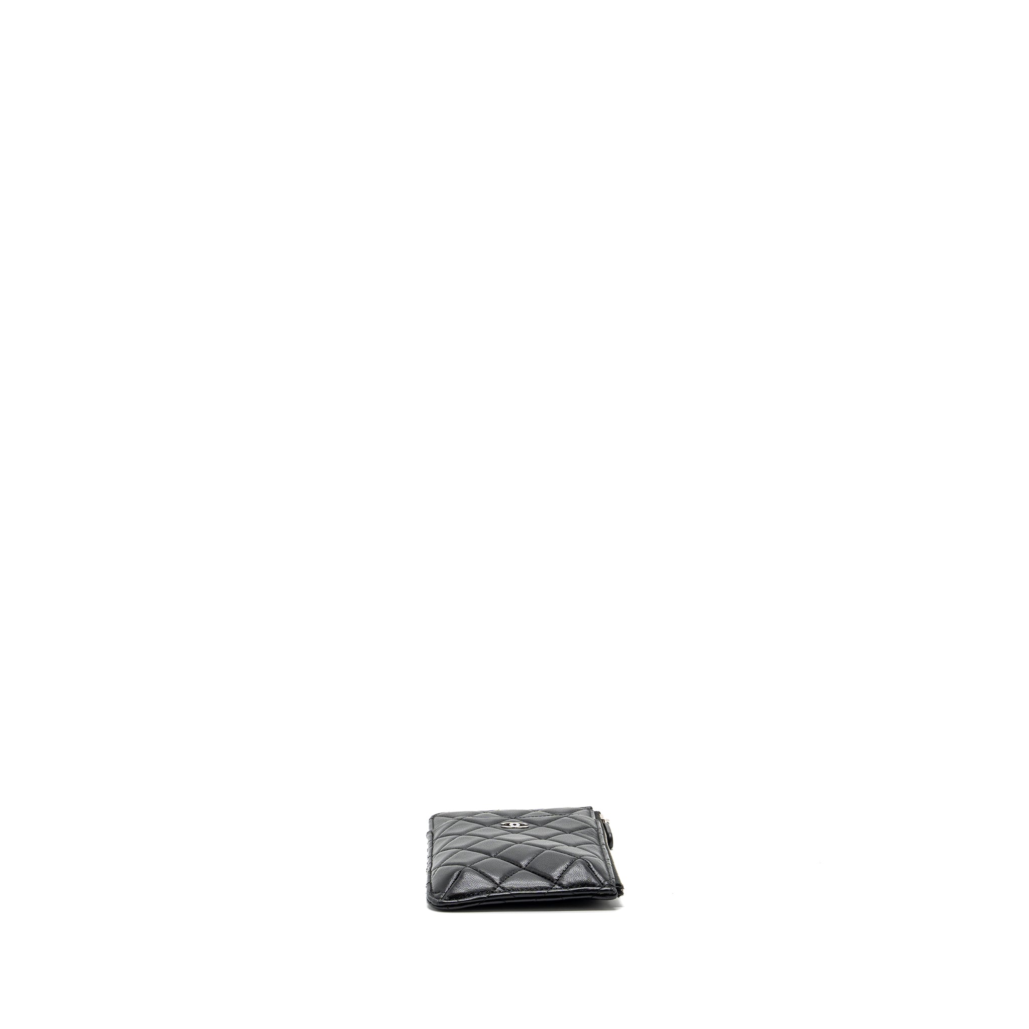 chanel-phone-zip-pouch-lambskin-black-shw