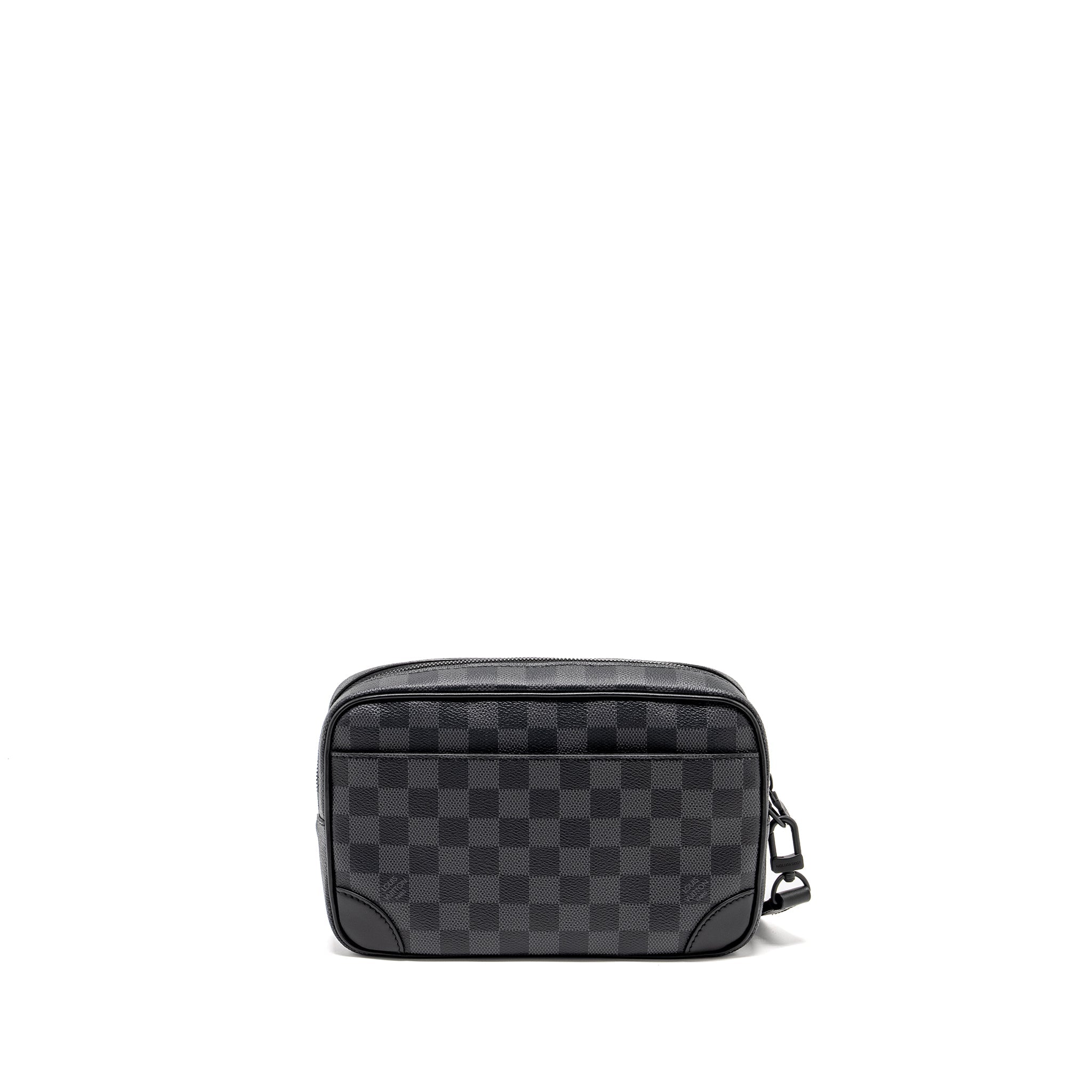 louis-vuitton-pochette-kasai-clutch-bag-damier-graphite-canvas-so-black-copy-1