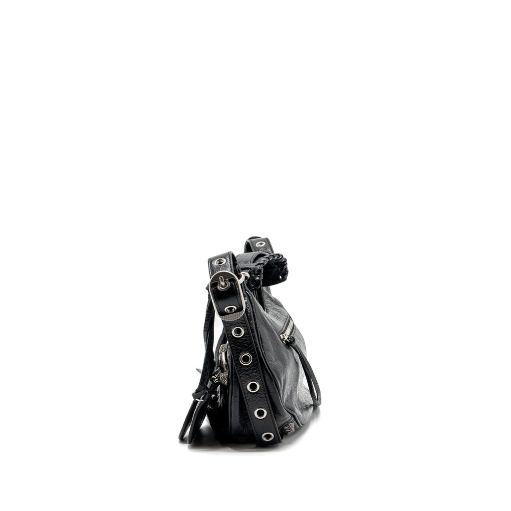 balenciaga-le-cargole-small-shoulder-bag-lambskin-black-shw