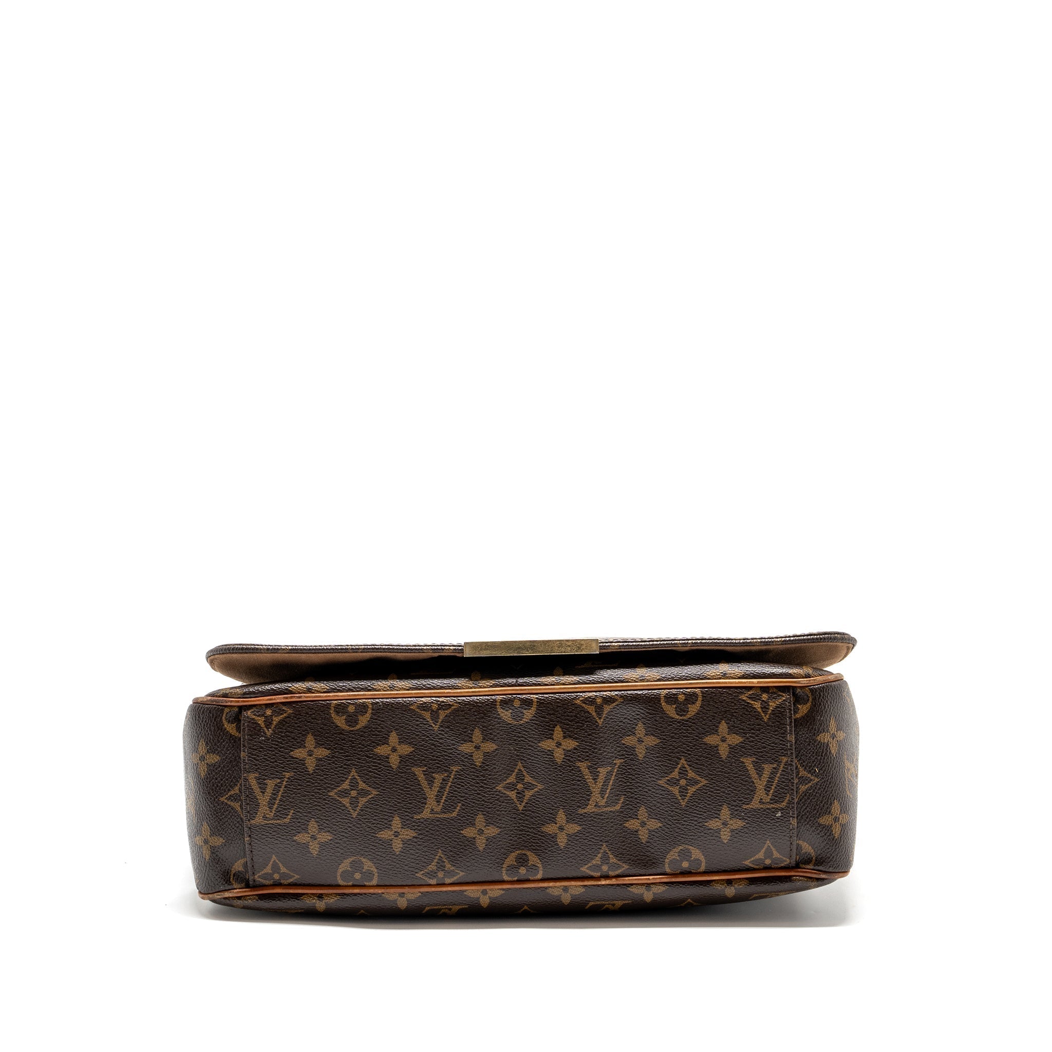 louis-vuitton-men-s-messenger-bag-monogram-ghw