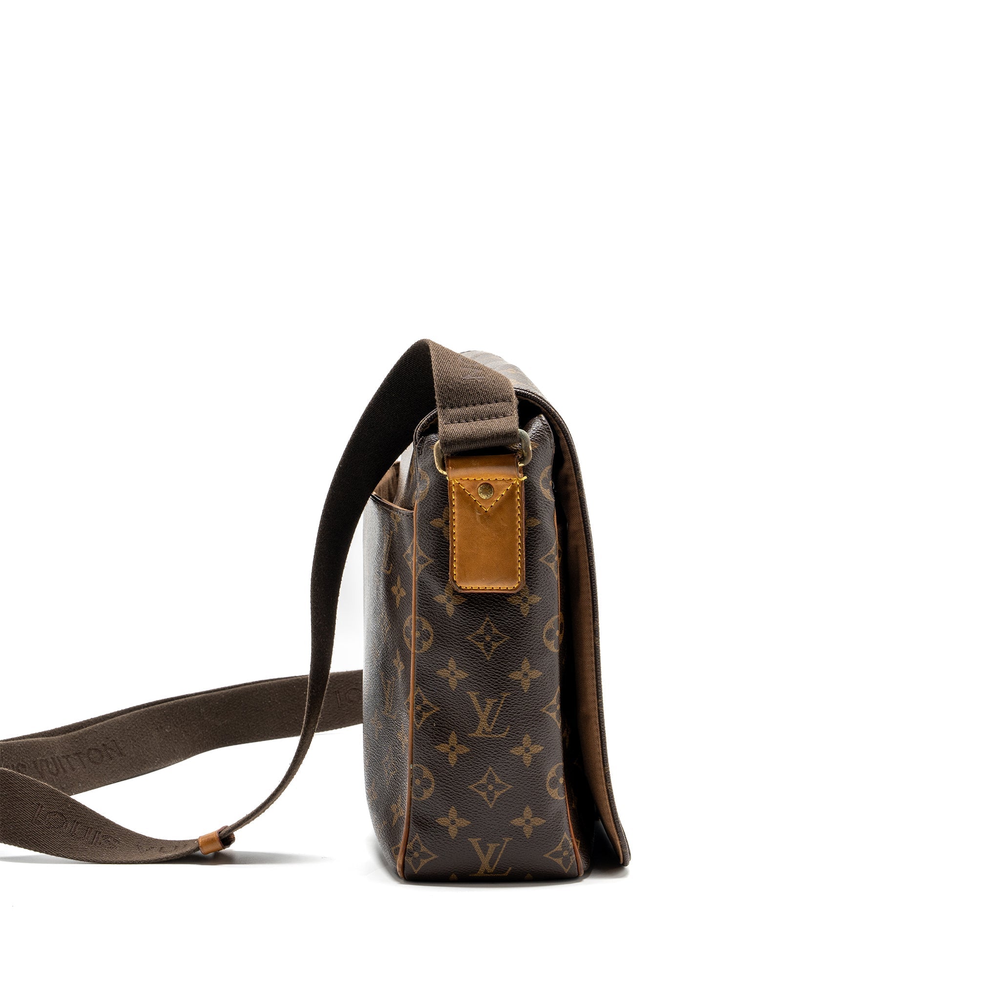 louis-vuitton-men-s-messenger-bag-monogram-ghw