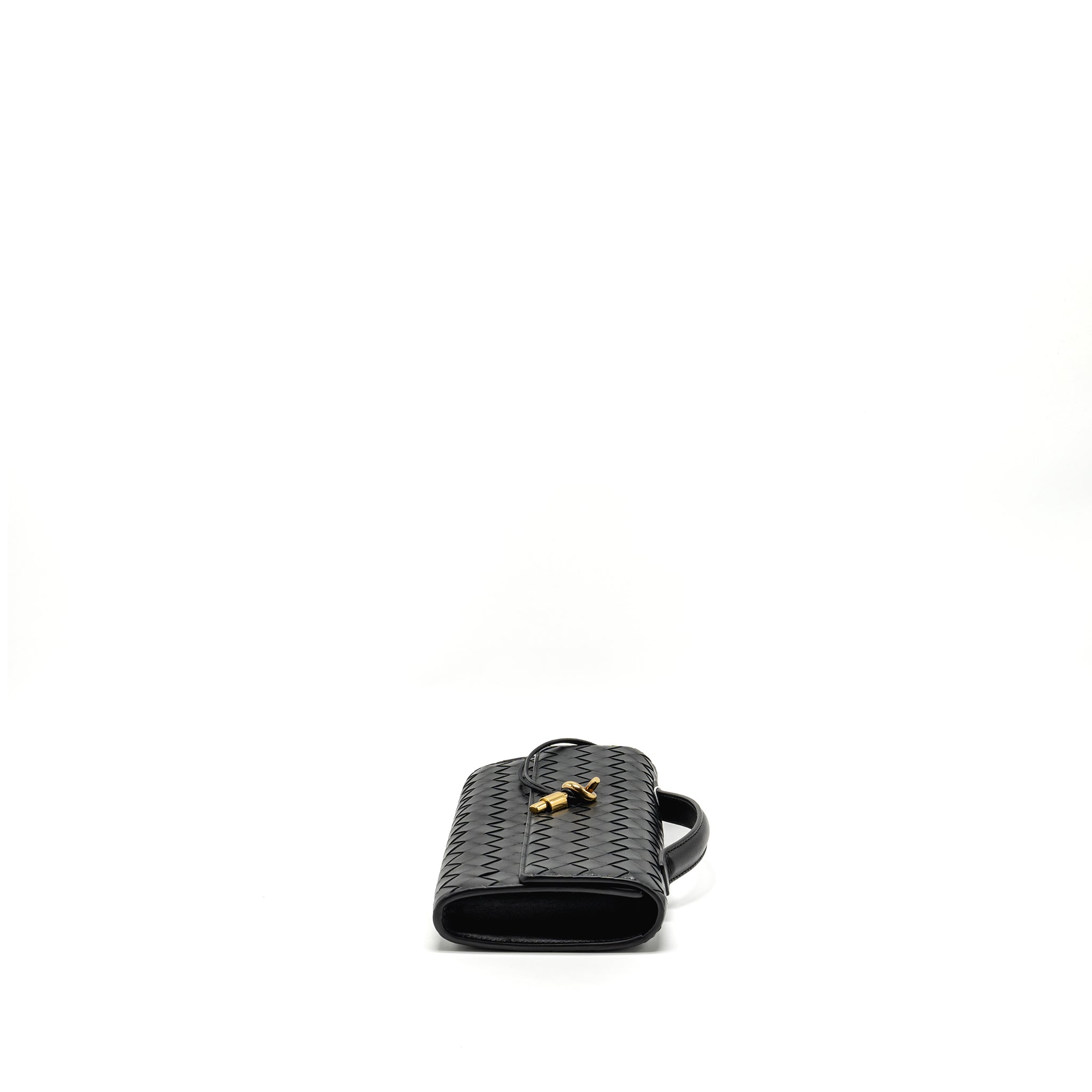bottega-veneta-andiamo-clutch-lambskin-black-ghw