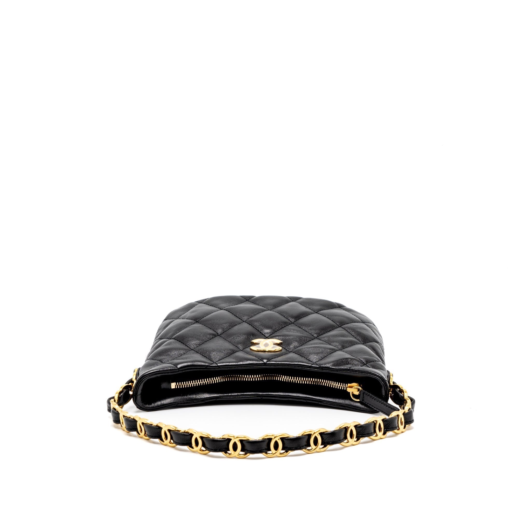 chanel-22k-hobo-shoulder-bag-lambskin-black-ghw-microchip