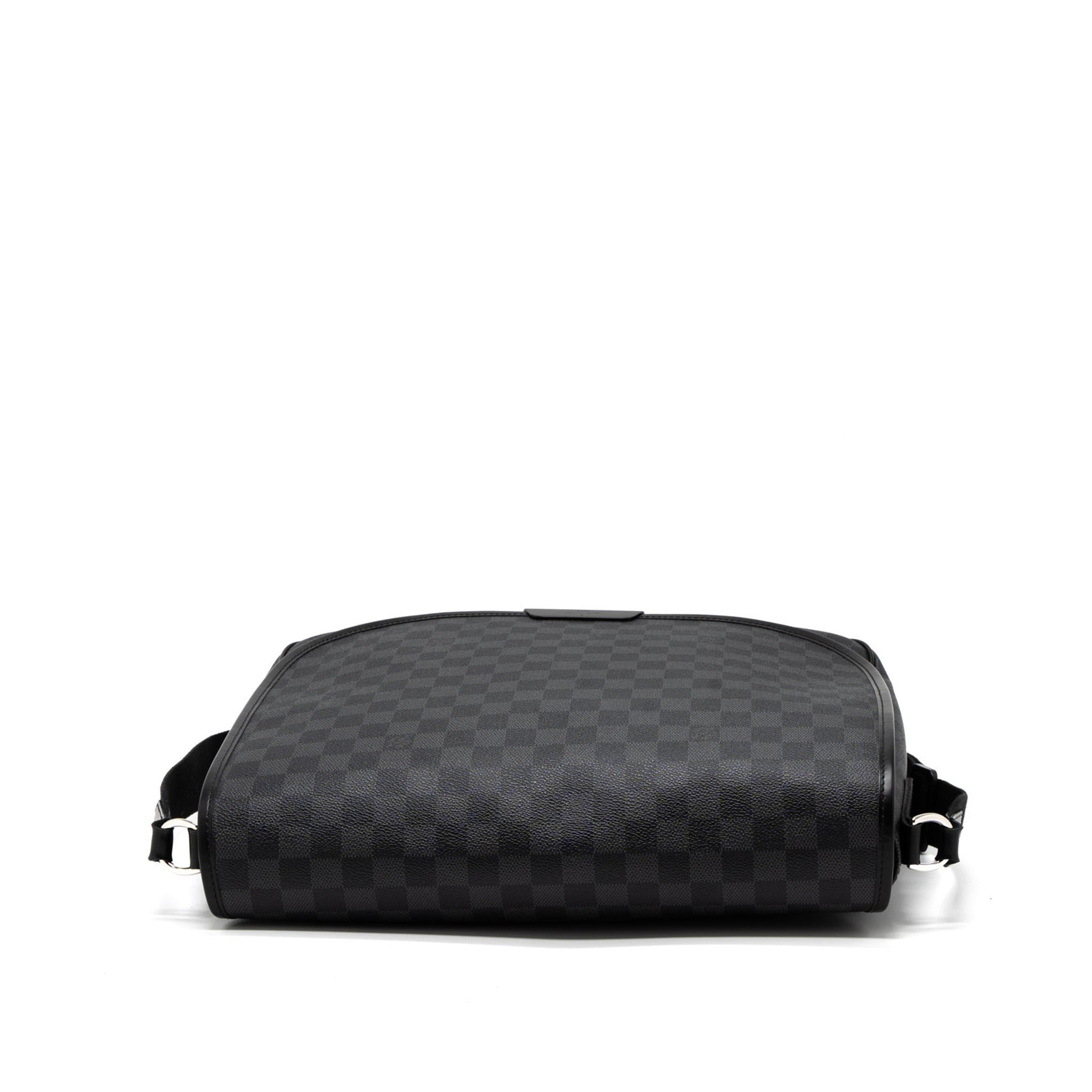 louis-vuitton-large-messenger-bag-damier-graphite-canvas-shw