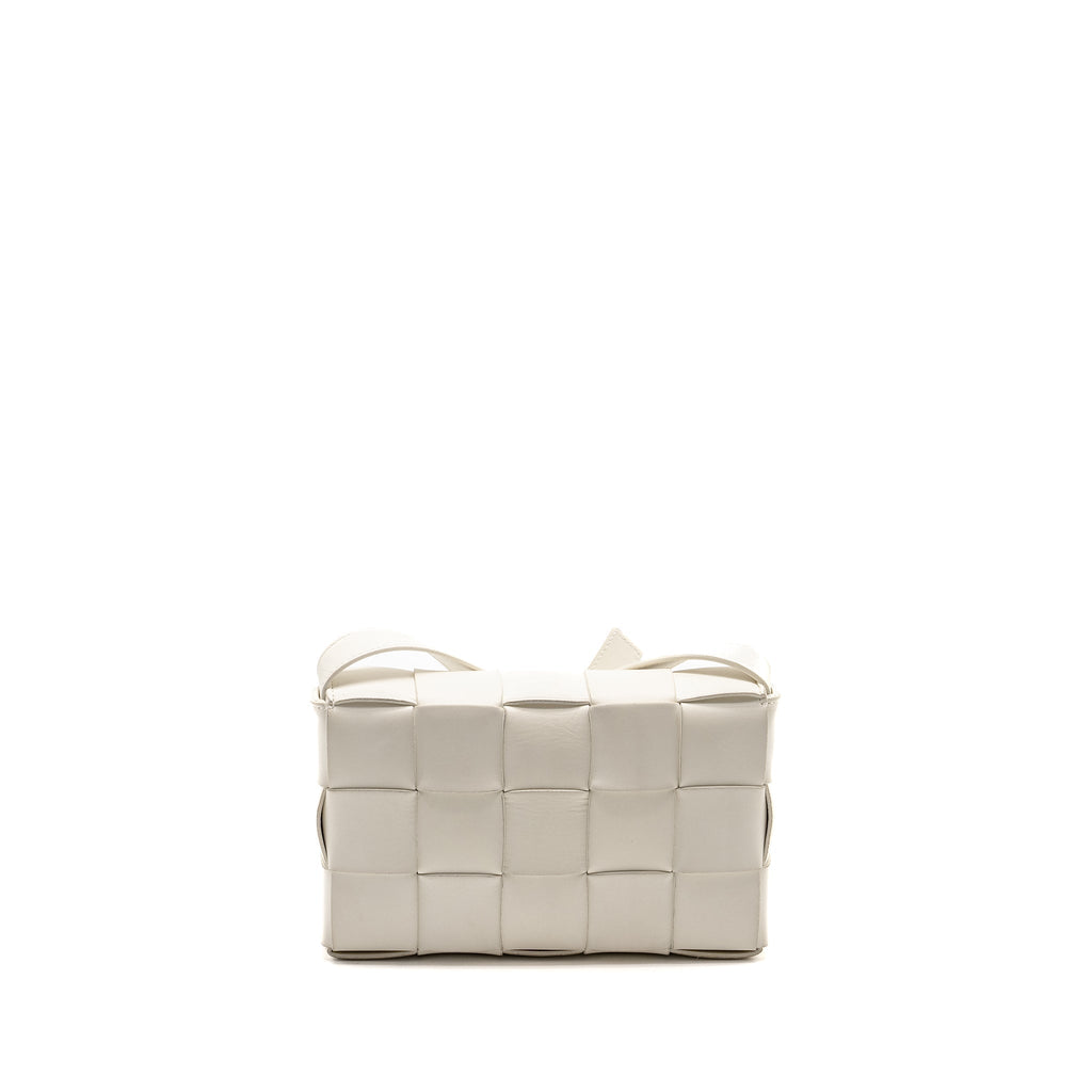 bottega-veneta-small-cassette-bag-lambskin-white-shw