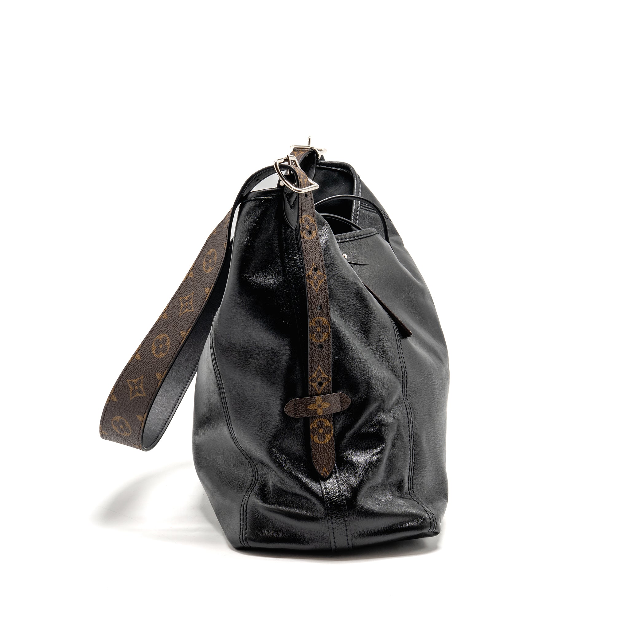 louis-vuitton-carryall-vibe-mm-lambskin-monogram-canvas-black-shw-copy