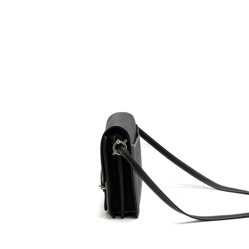 hermes-roulis-23-clemence-black-shw-stamp-square-r