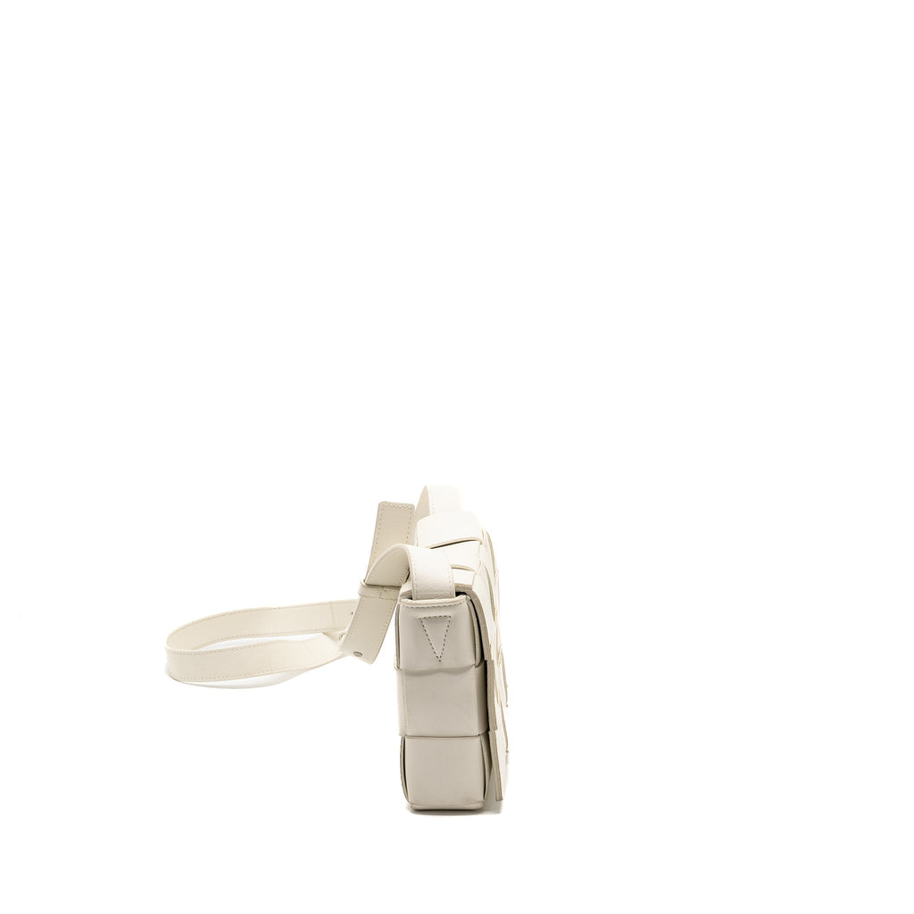 bottega-veneta-small-cassette-bag-lambskin-white-shw